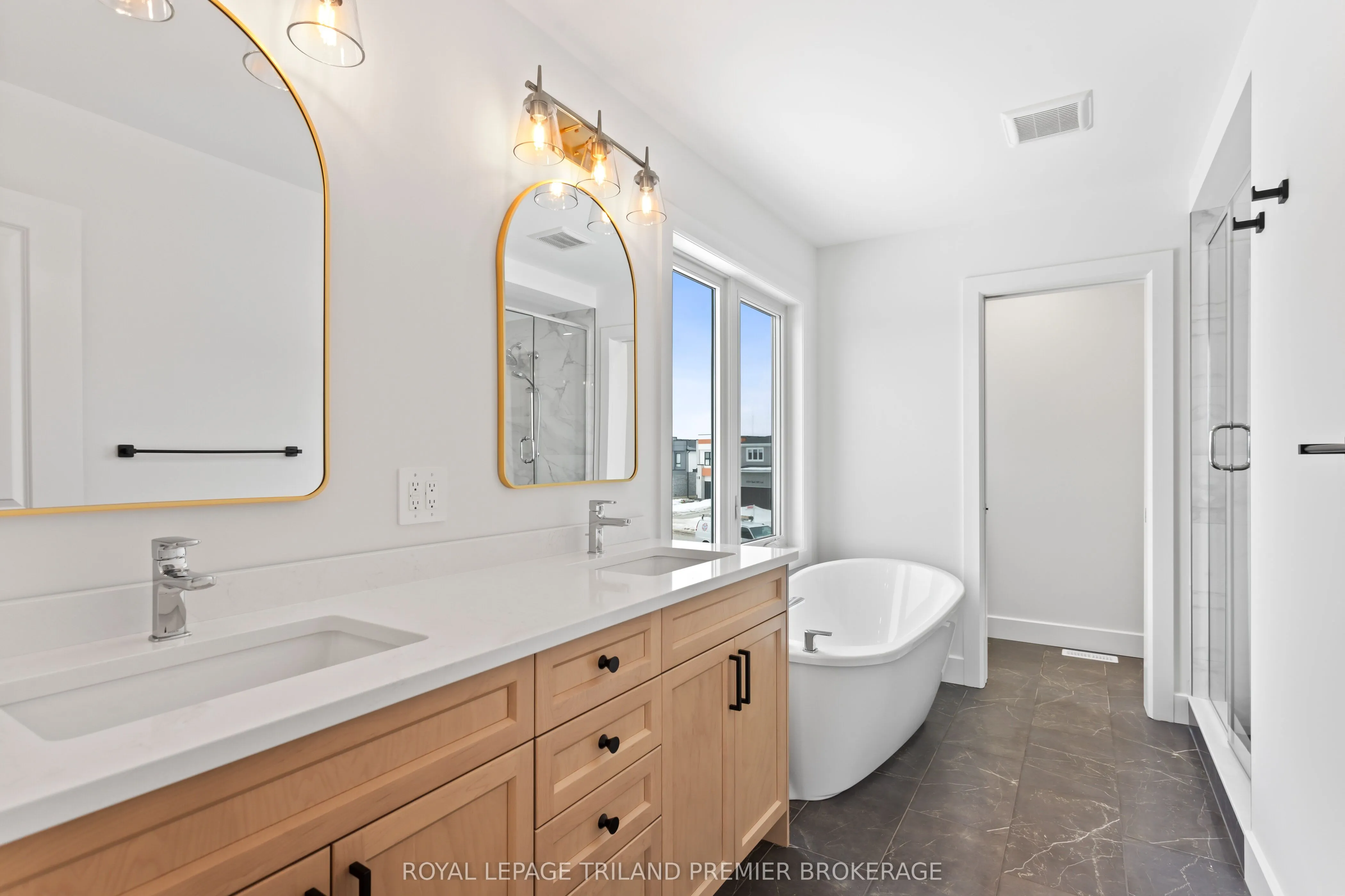 1378 BUSH HILL LINK