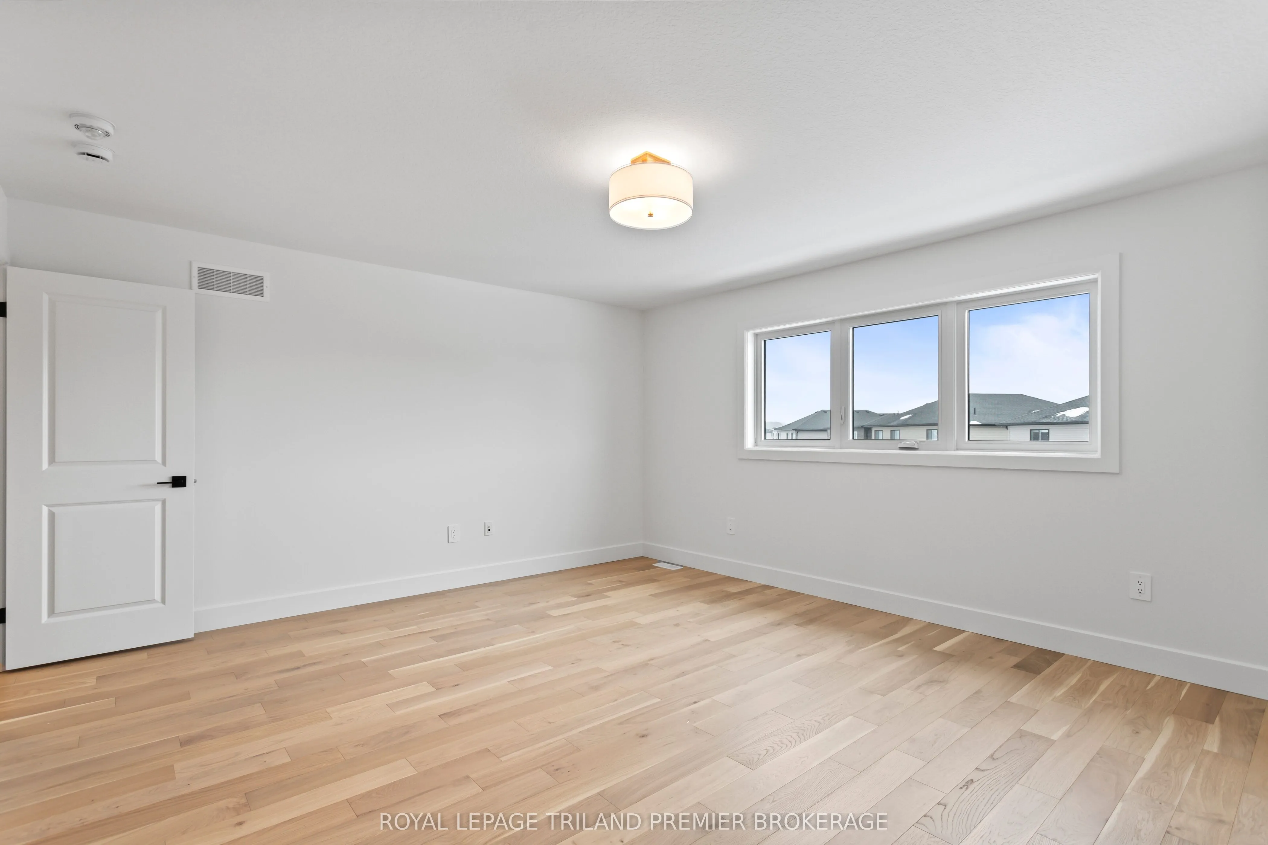 1378 BUSH HILL LINK