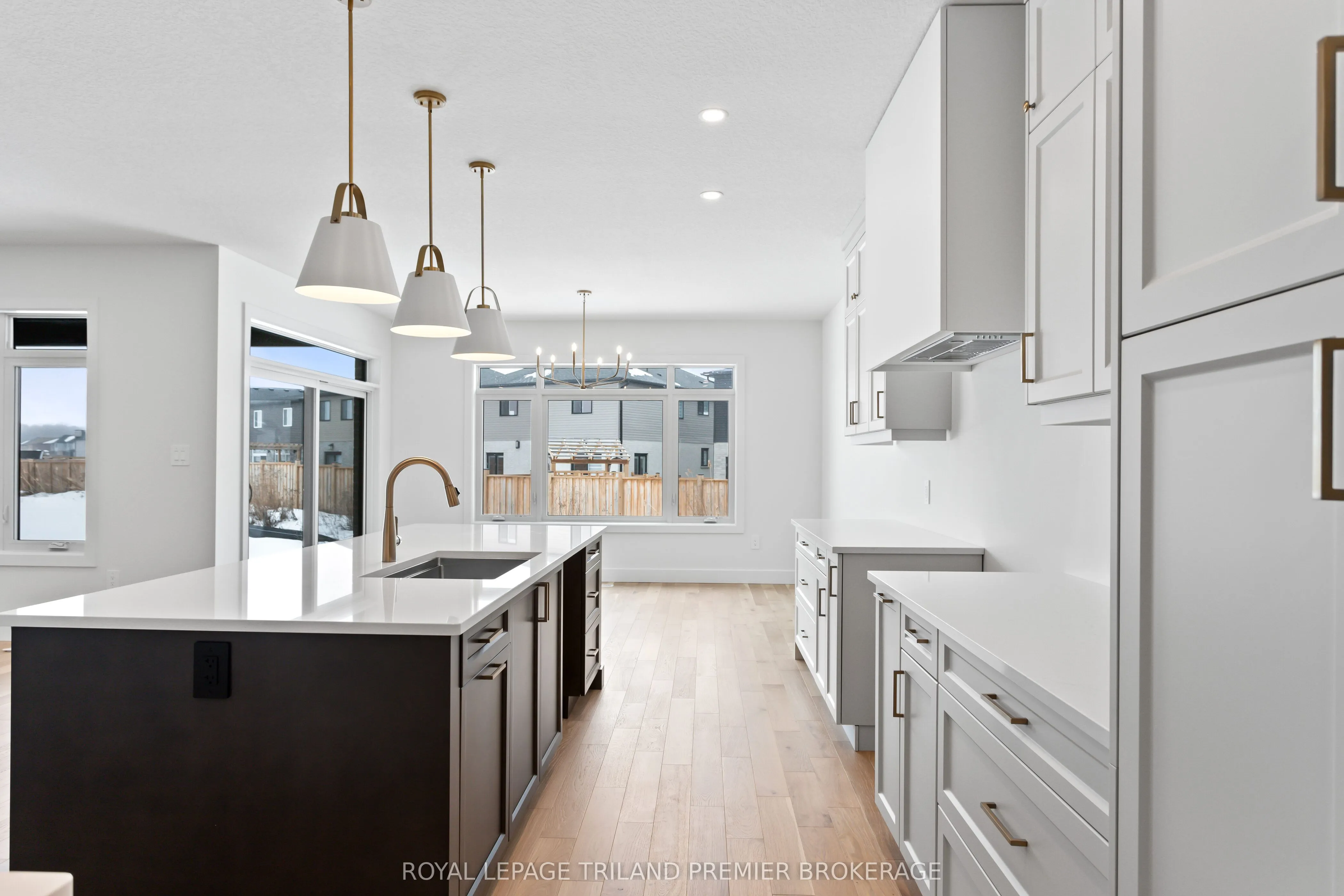 1378 BUSH HILL LINK