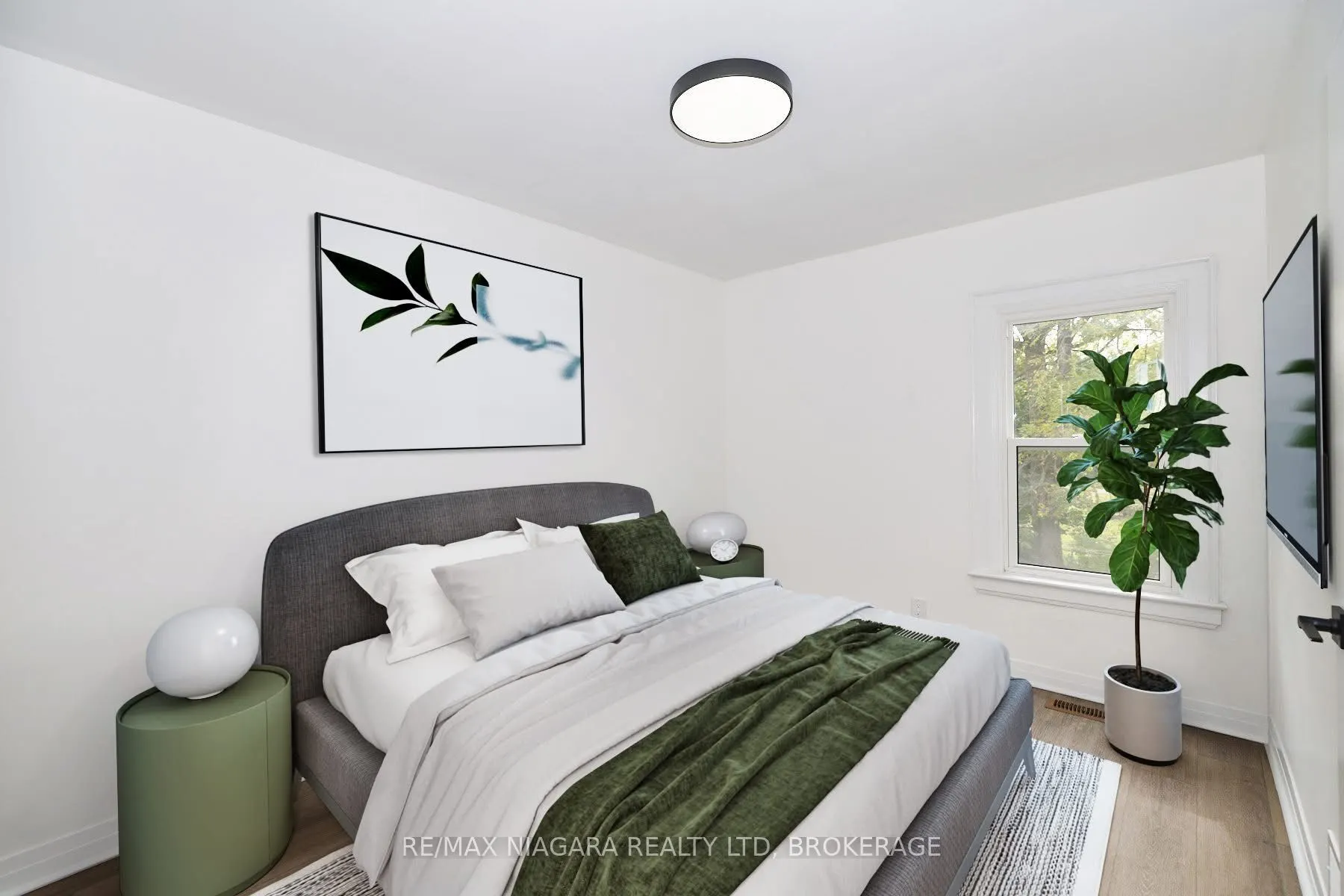 253 Dufferin Street