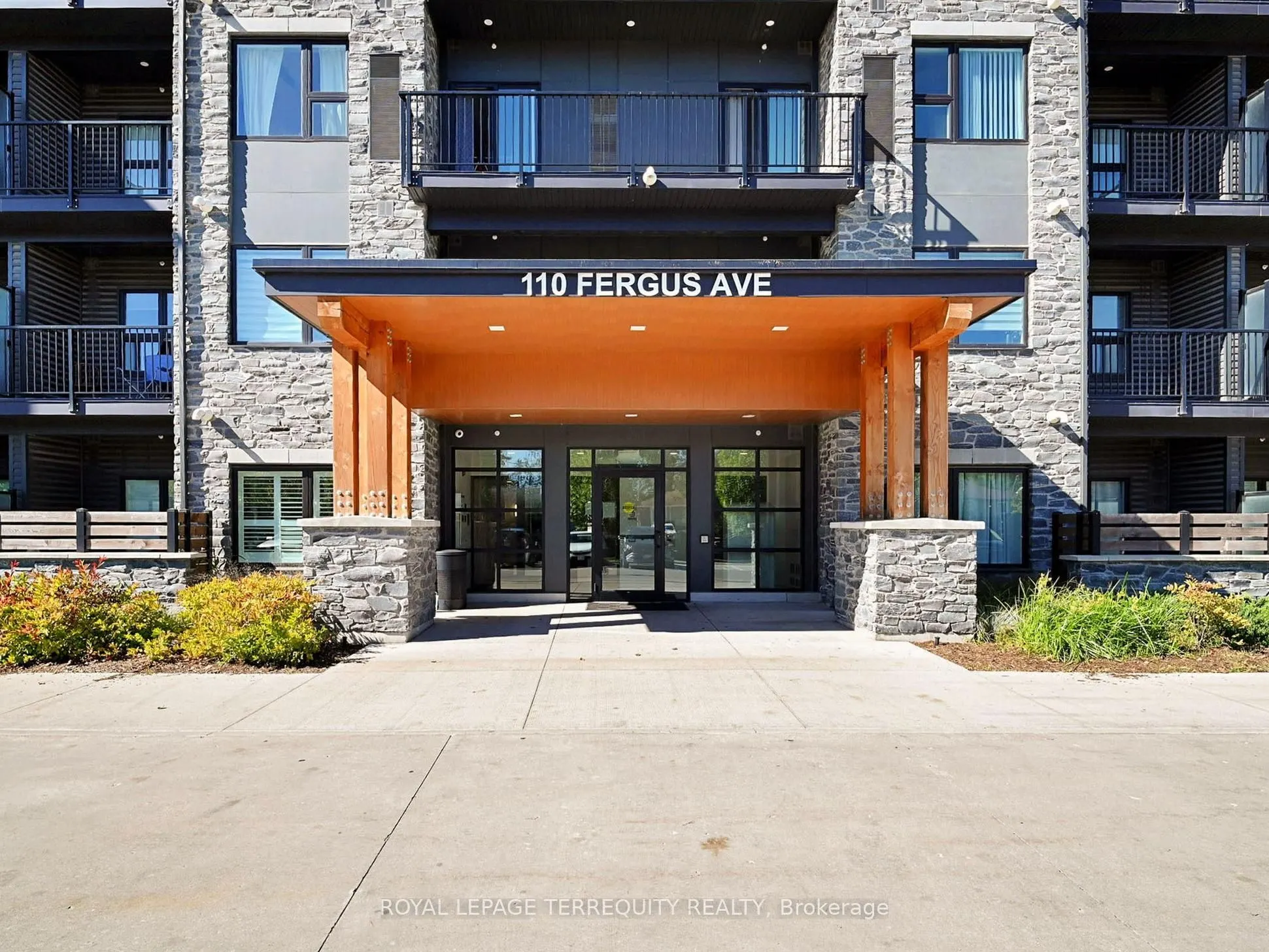 110 Fergus Avenue, #419