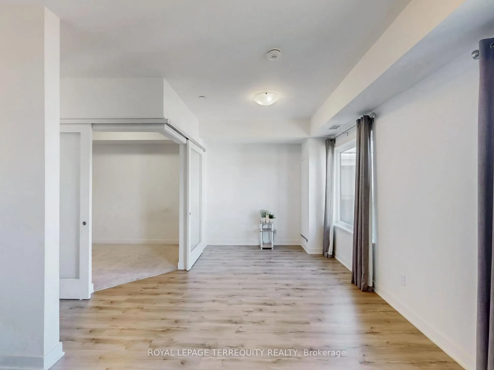 110 Fergus Avenue, #419