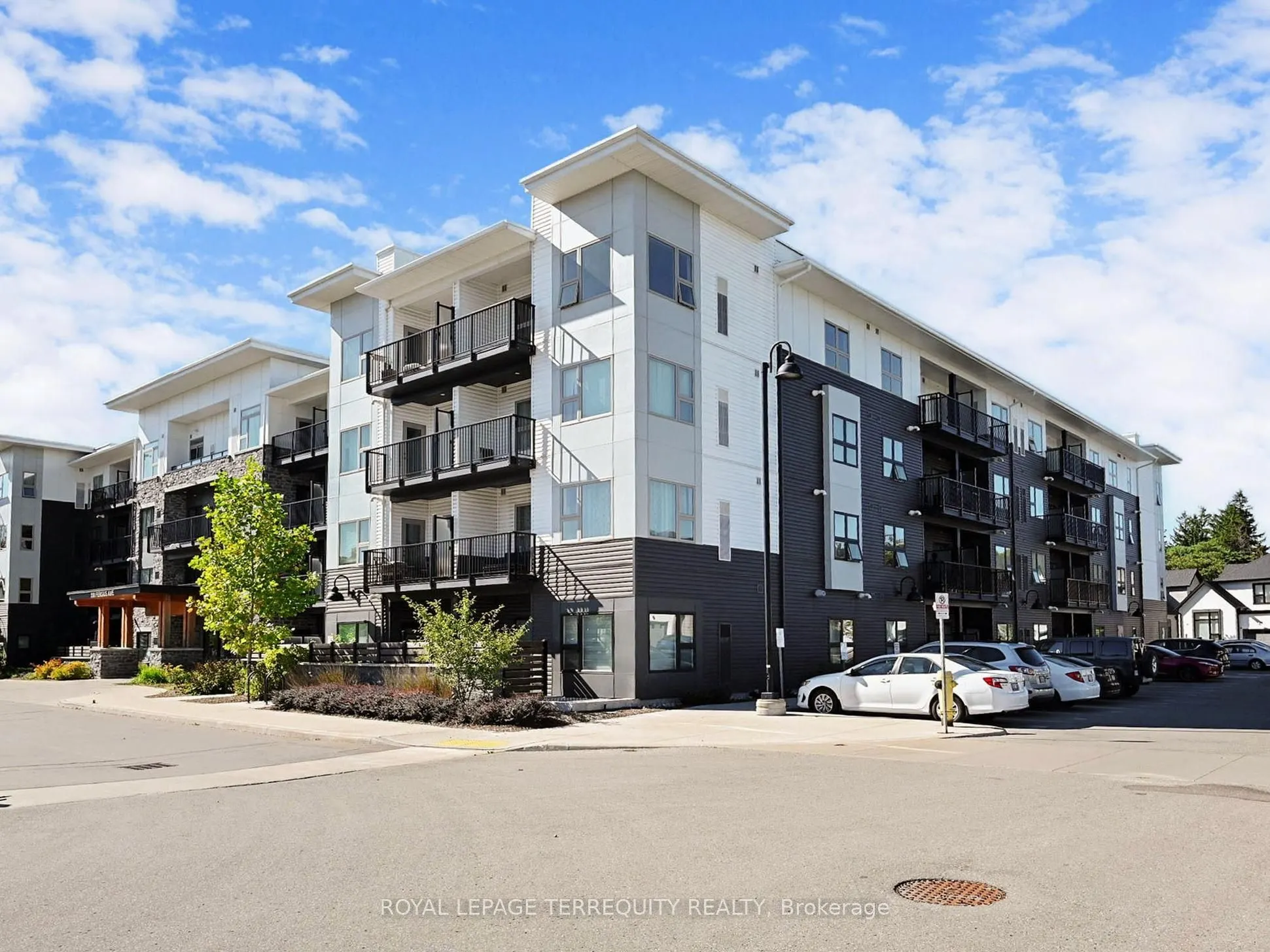 110 Fergus Avenue, #419
