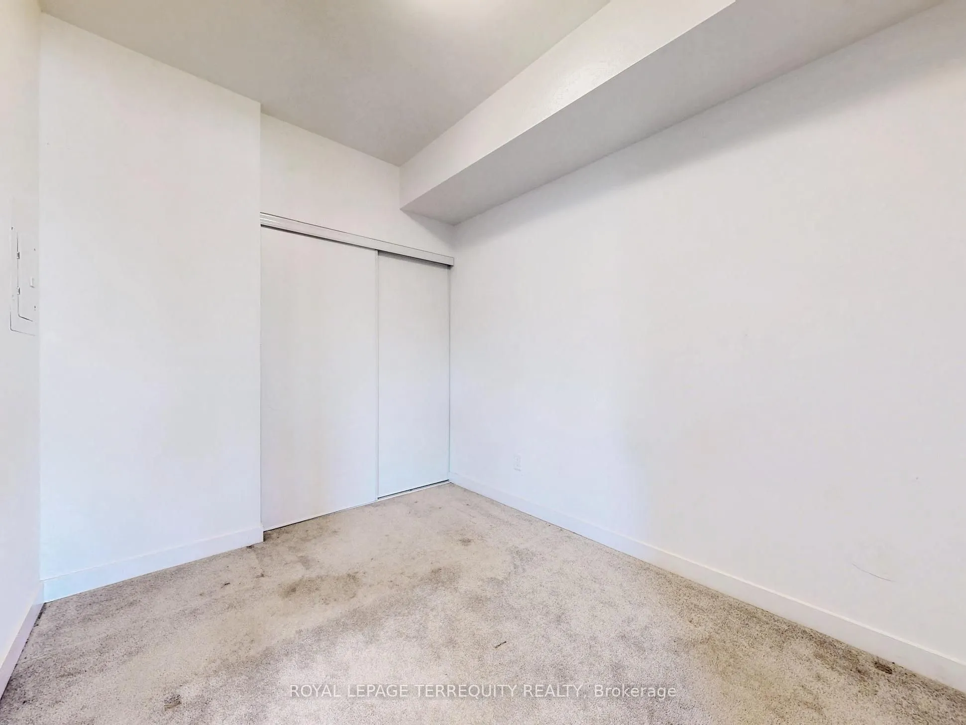 110 Fergus Avenue, #419