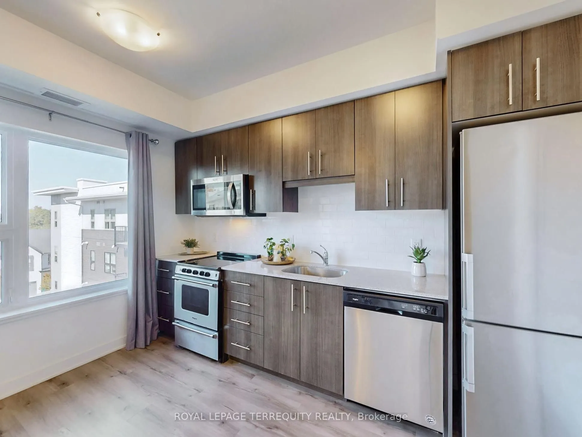 110 Fergus Avenue, #419