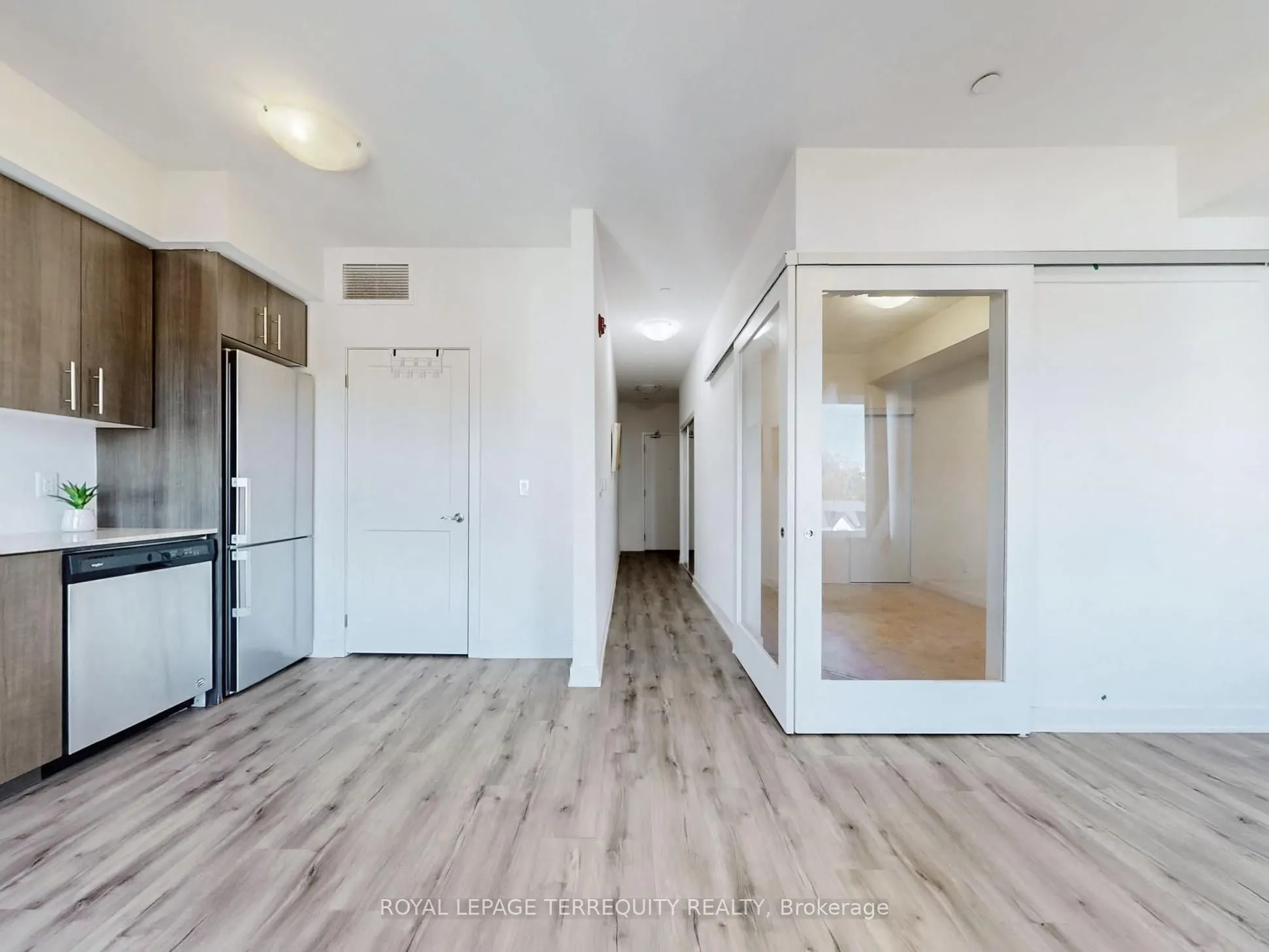 110 Fergus Avenue, #419