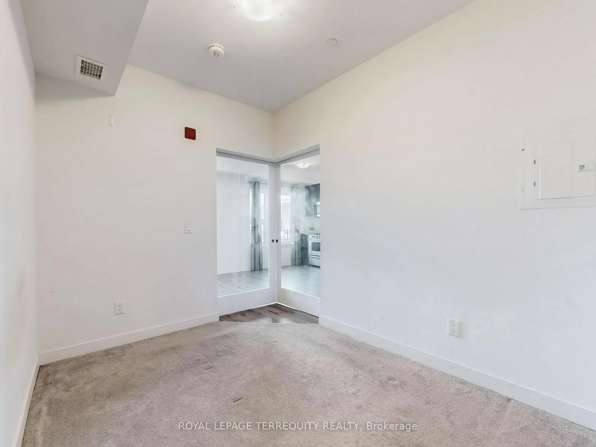 110 Fergus Avenue, #419