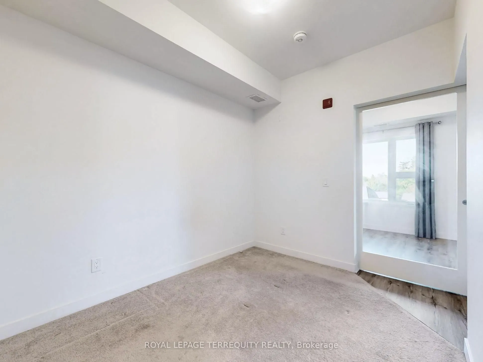 110 Fergus Avenue, #419