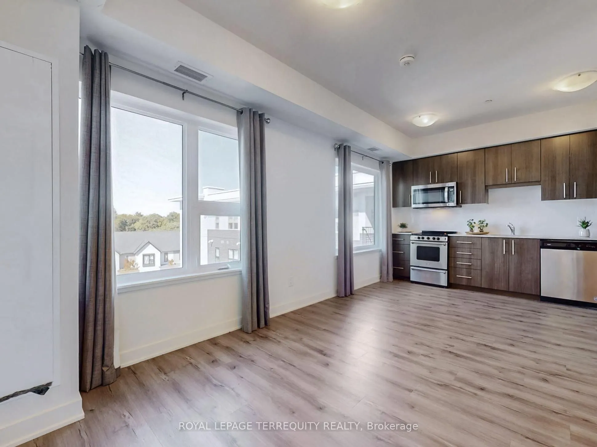 110 Fergus Avenue, #419