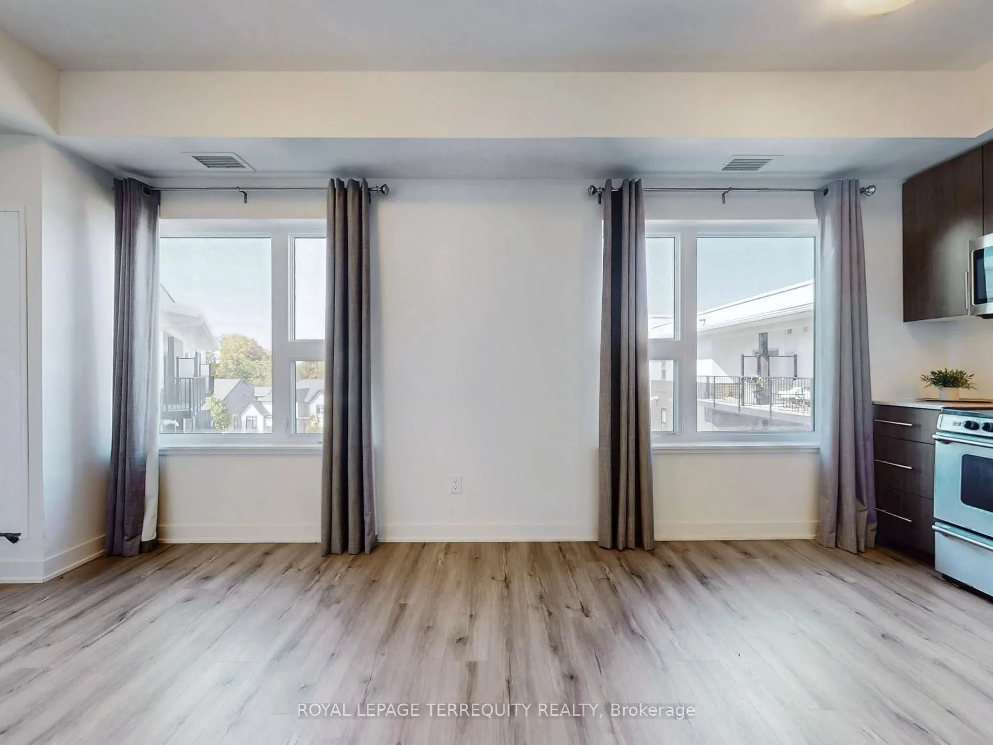 110 Fergus Avenue, #419
