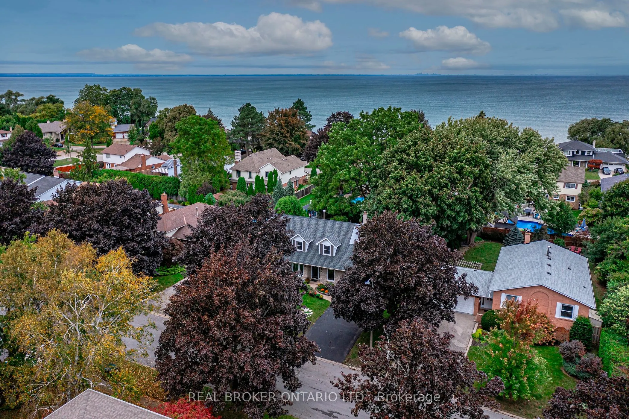 15 Blue Forest Drive