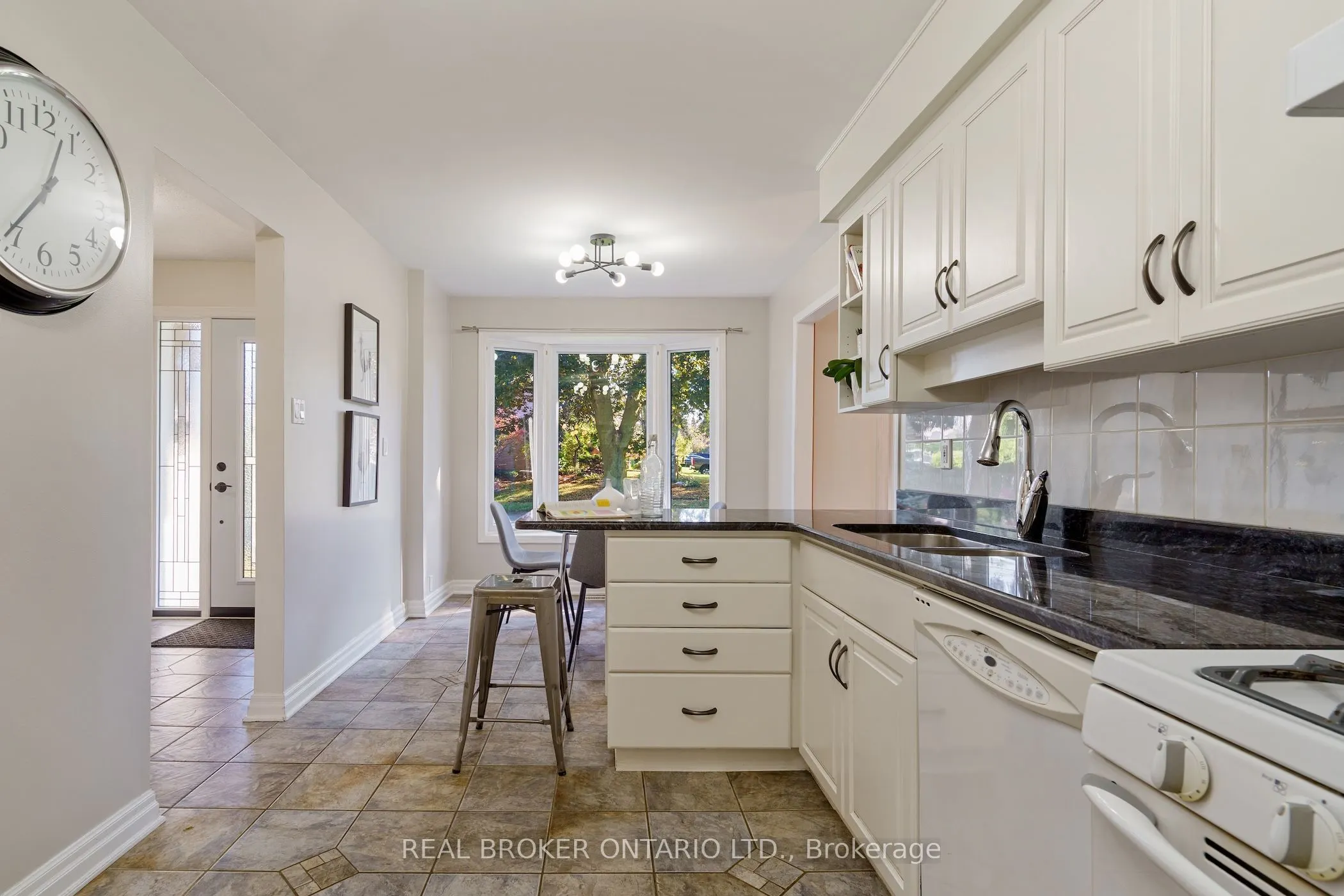 15 Blue Forest Drive