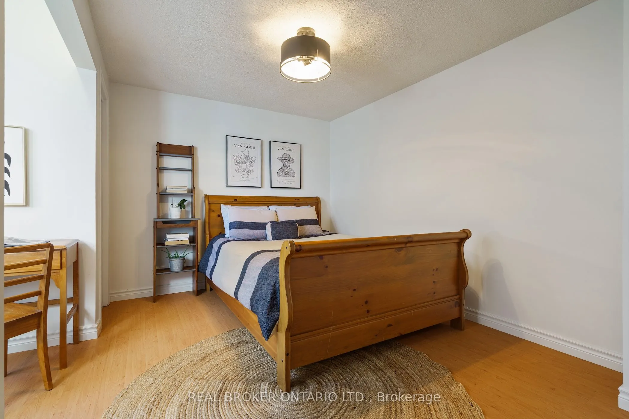 15 Blue Forest Drive