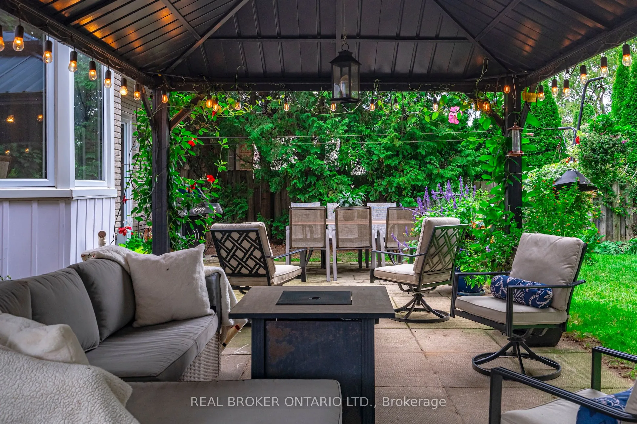 15 Blue Forest Drive