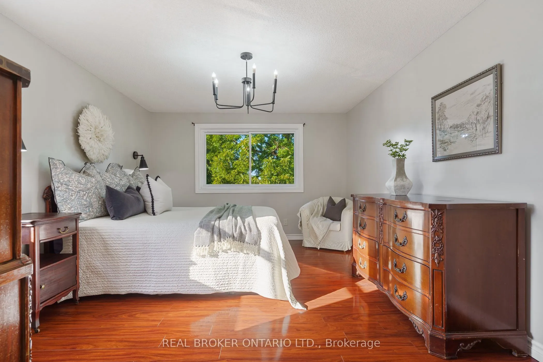 15 Blue Forest Drive