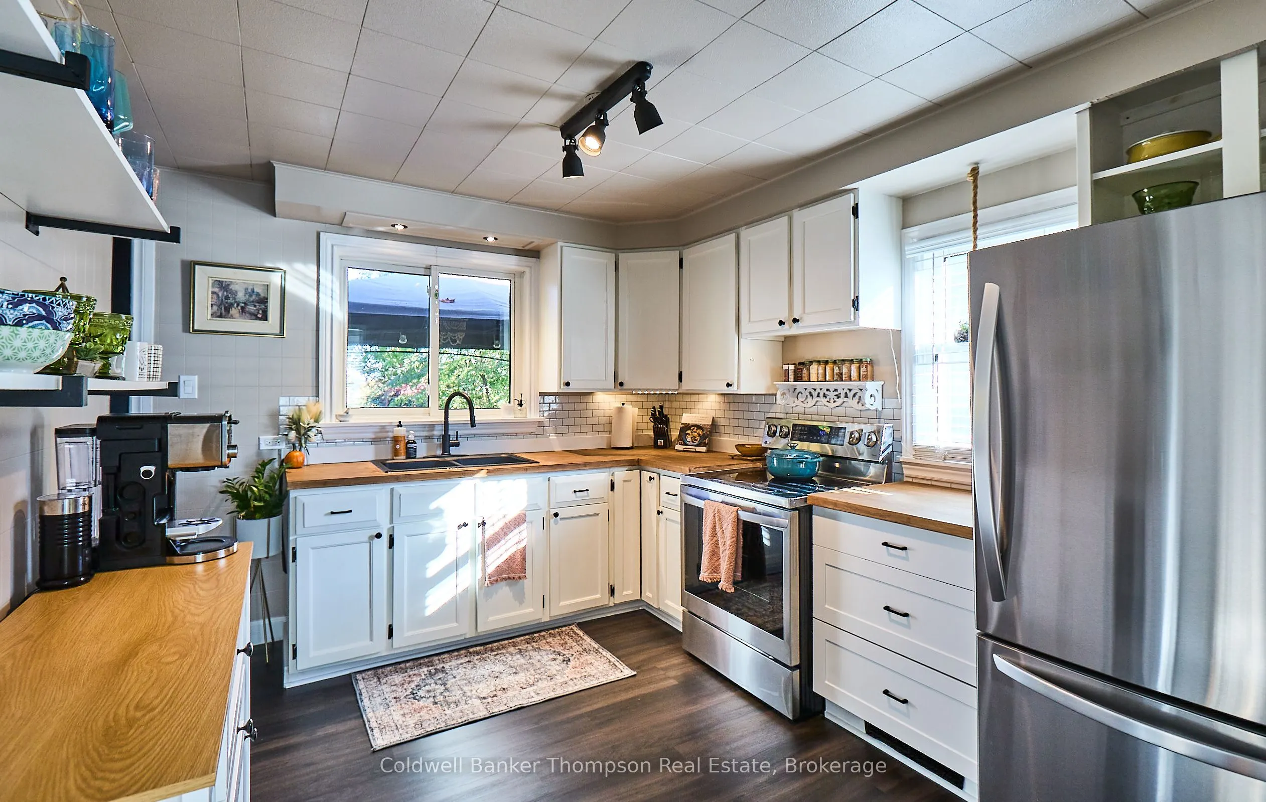 14 Cora Street W