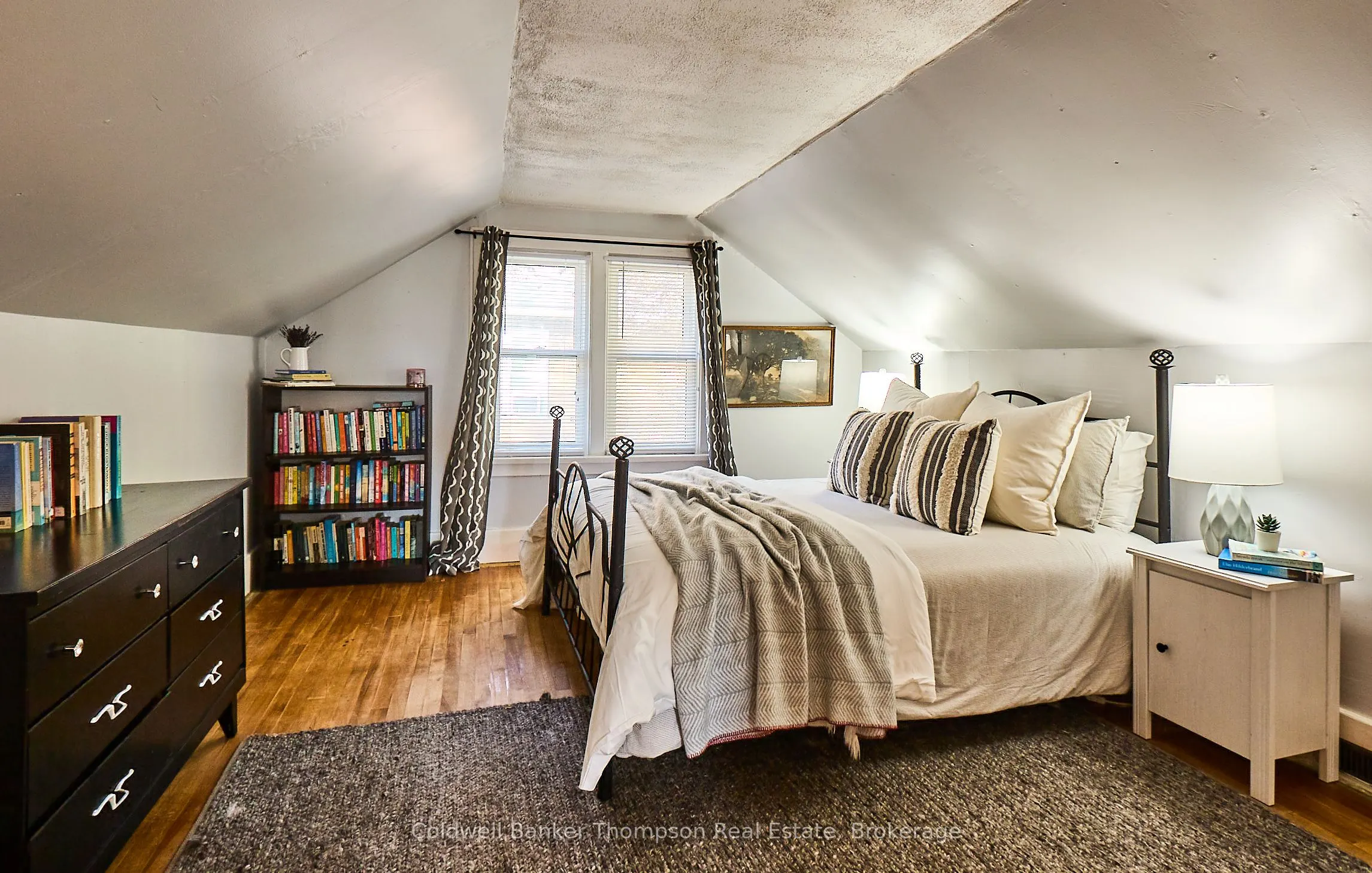 14 Cora Street W