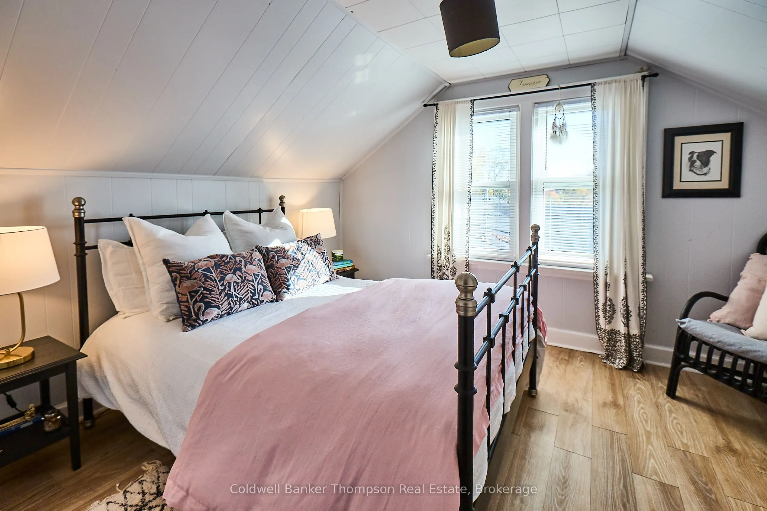 14 Cora Street W