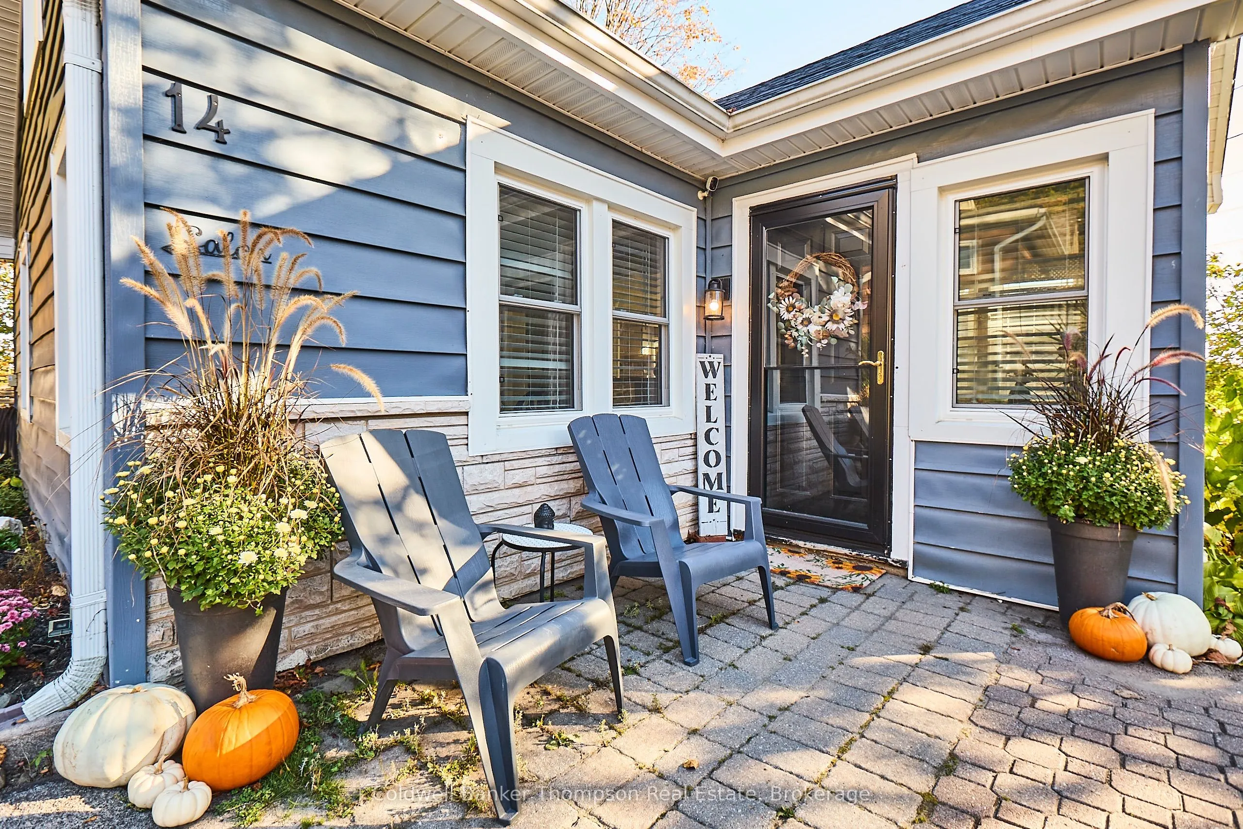 14 Cora Street W