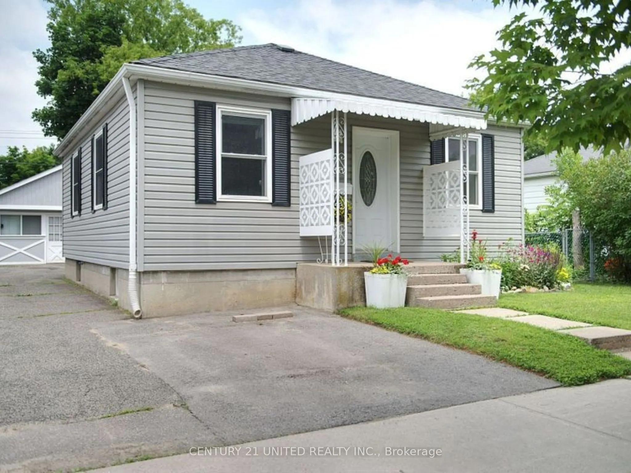 460 Hamilton Street