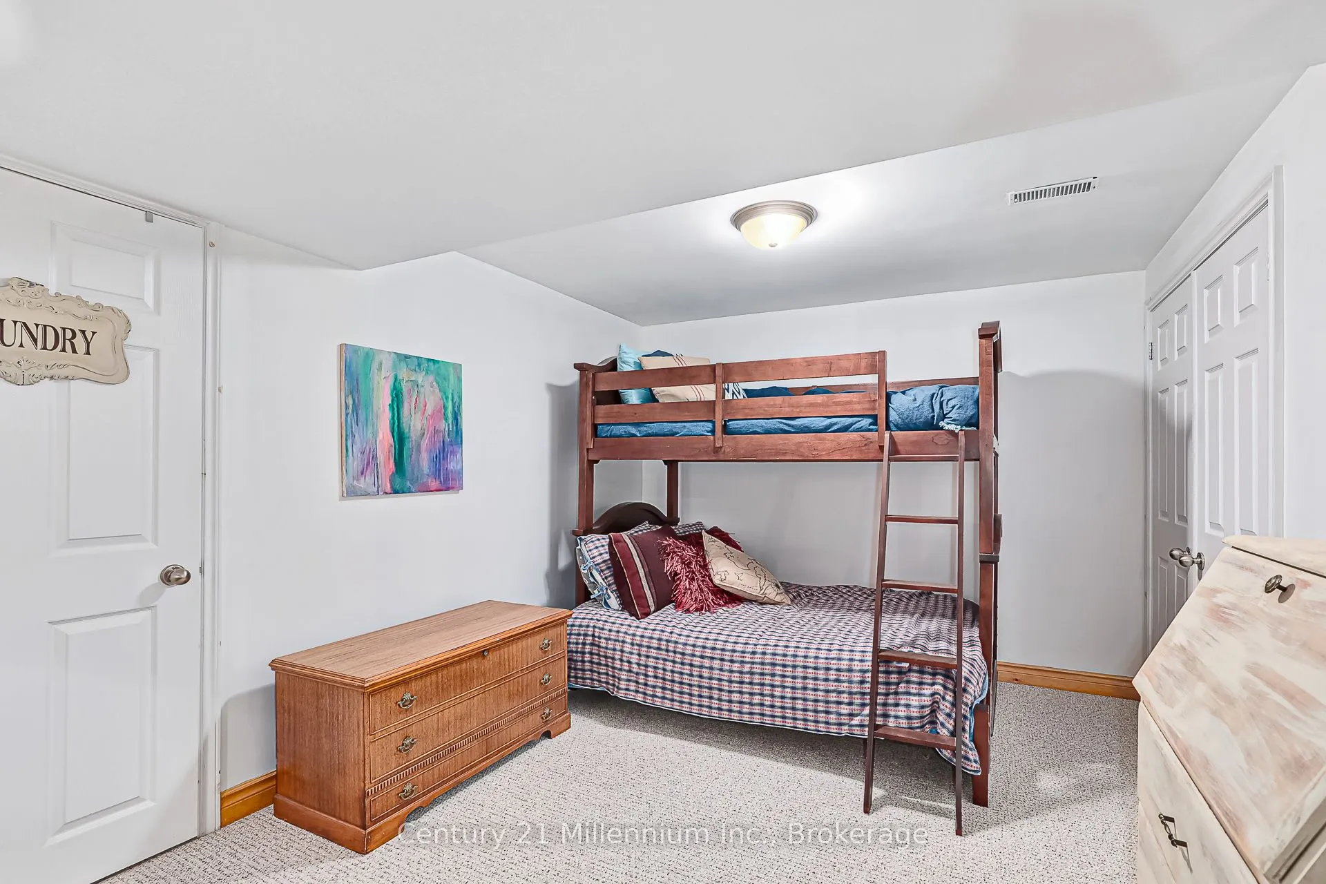 108 Cortina Crescent