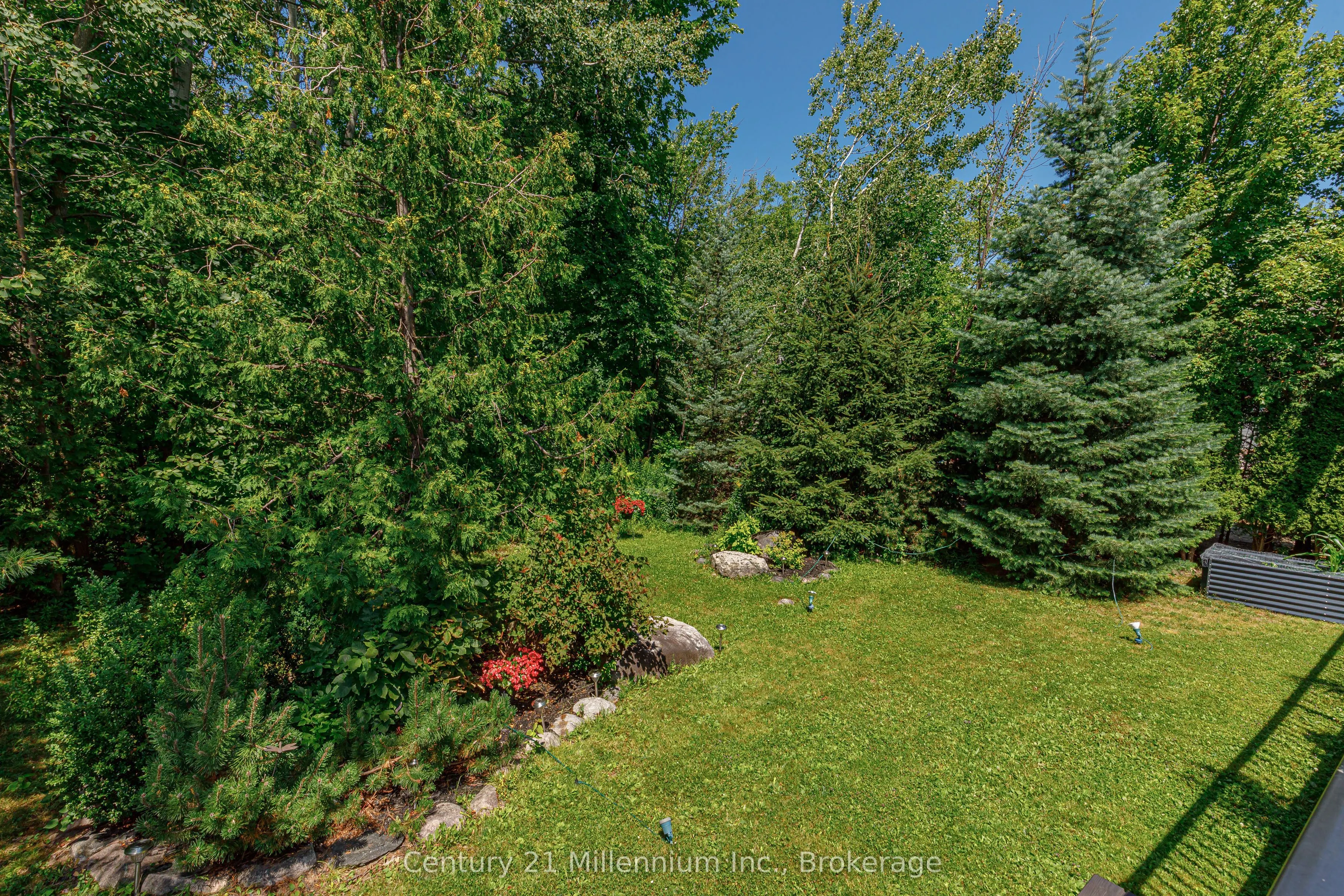 108 Cortina Crescent