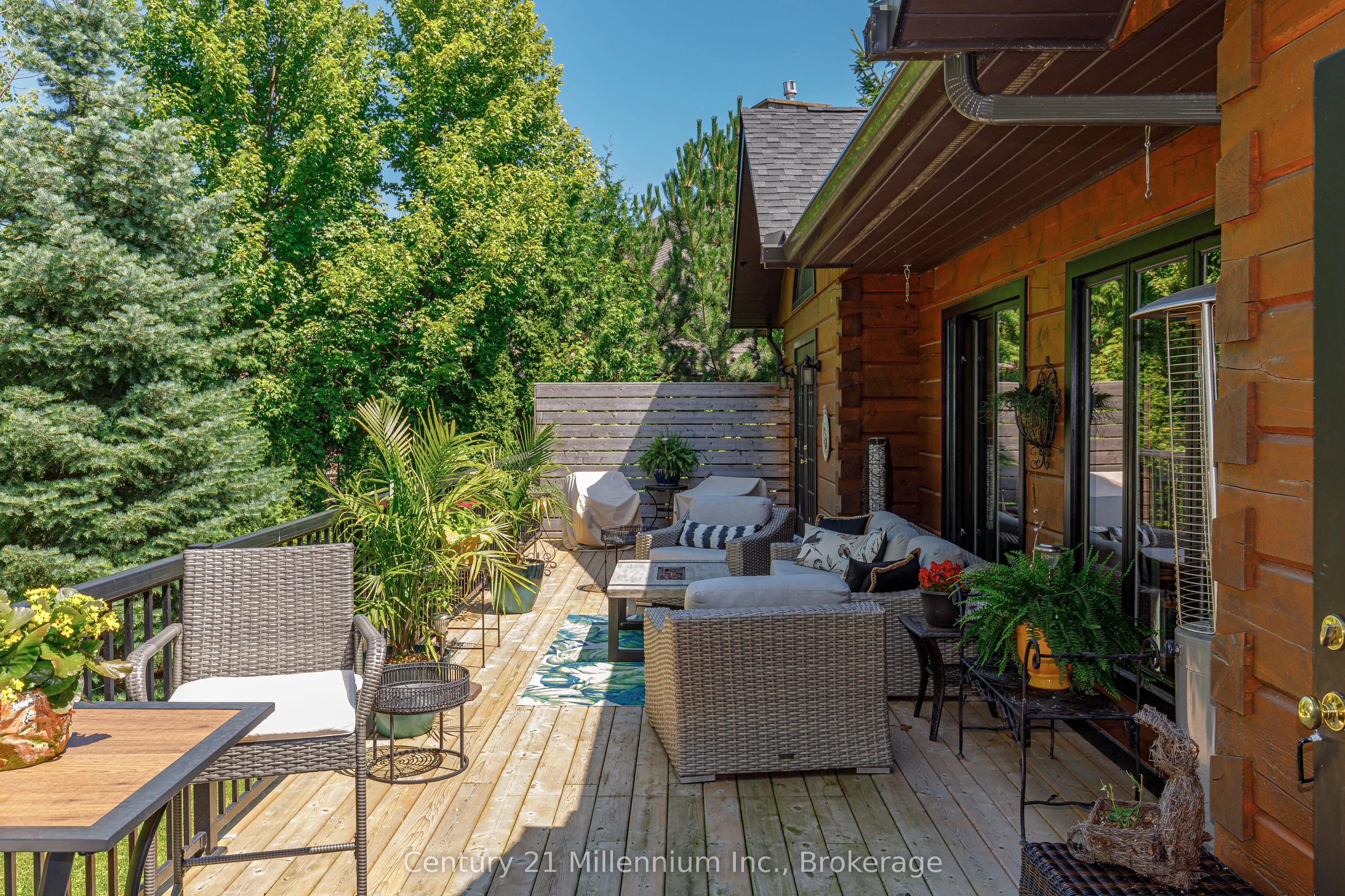 108 Cortina Crescent