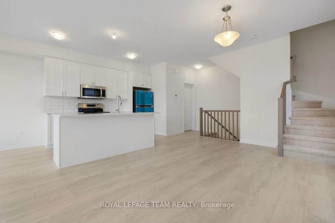 975 Athenry Court
