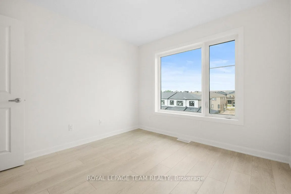 975 Athenry Court