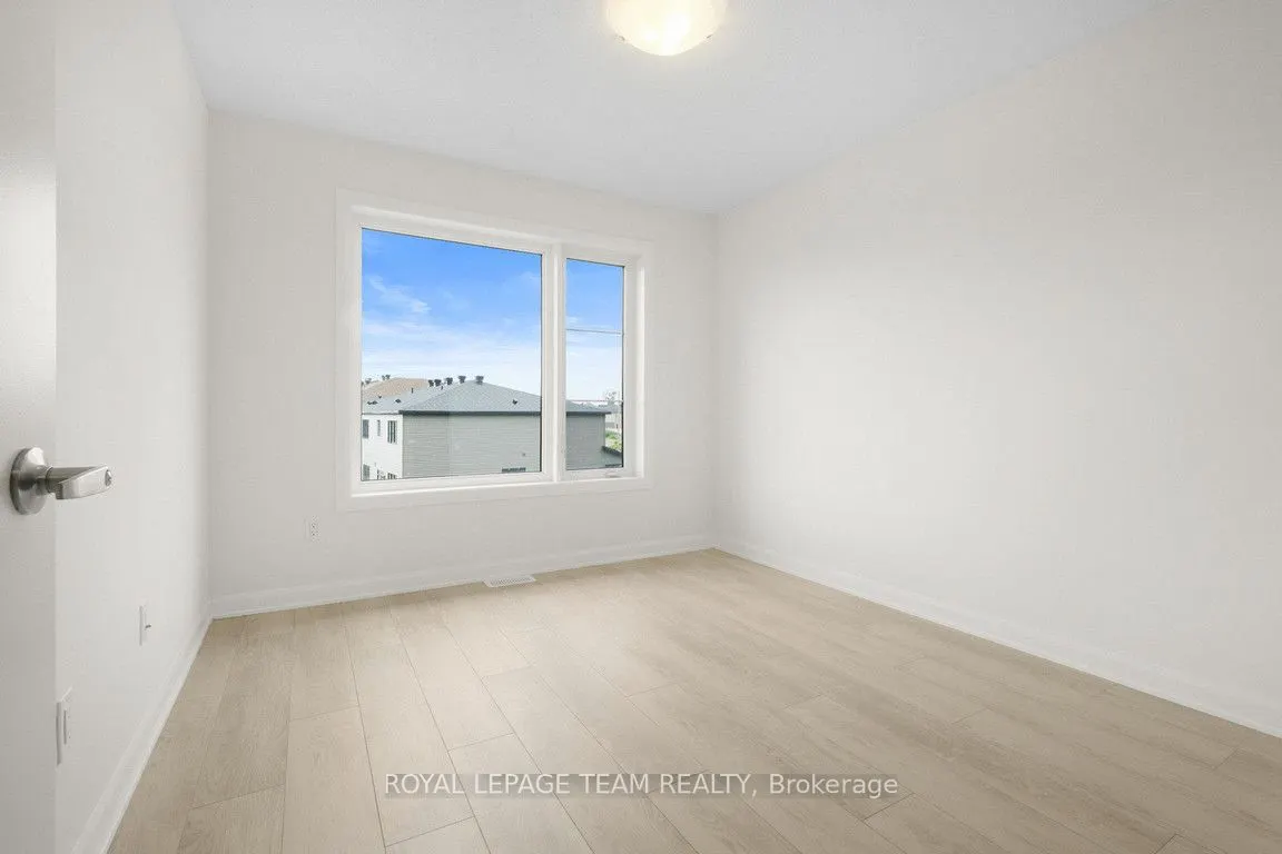975 Athenry Court