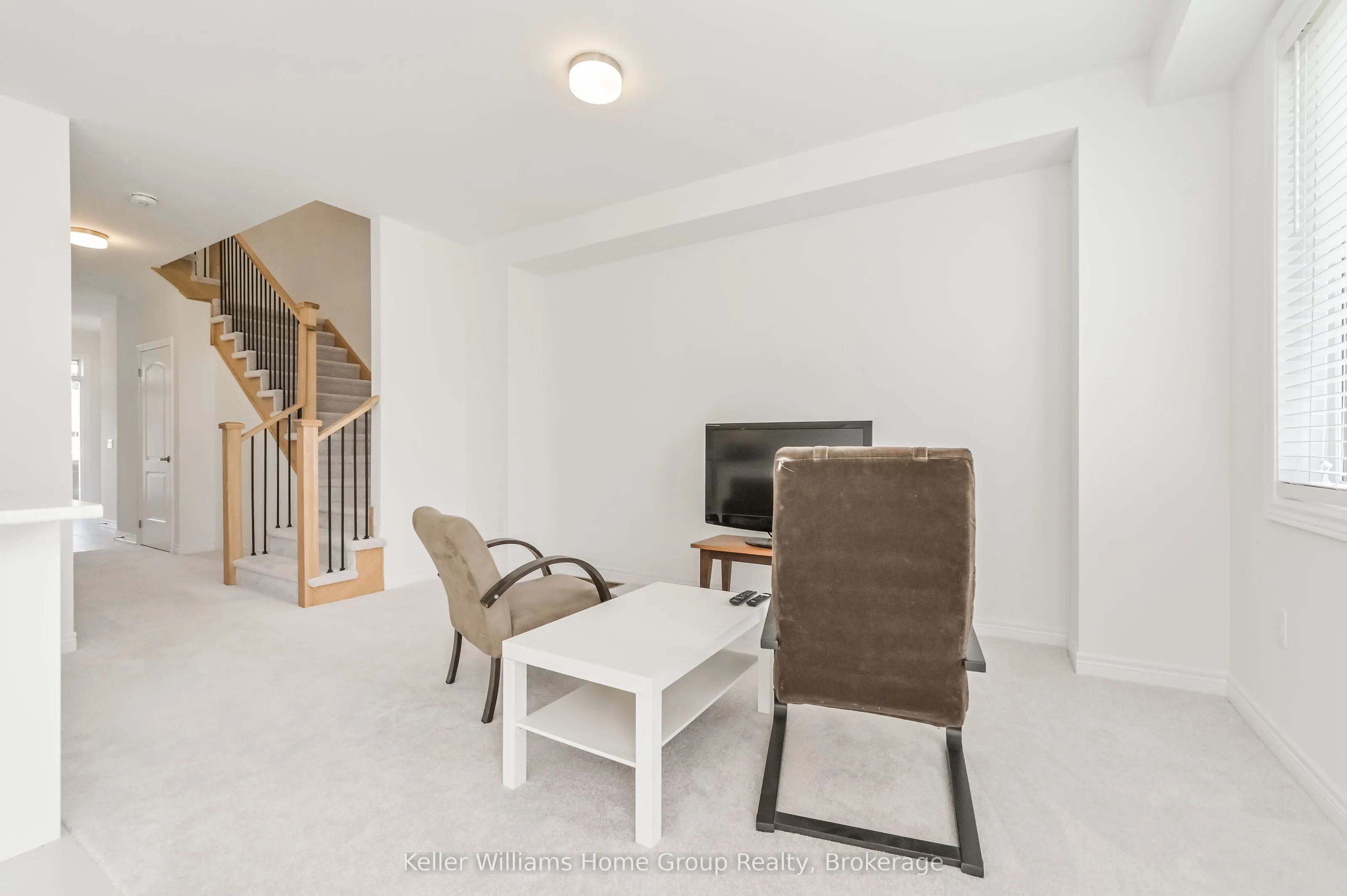13 EDMINSTON Drive