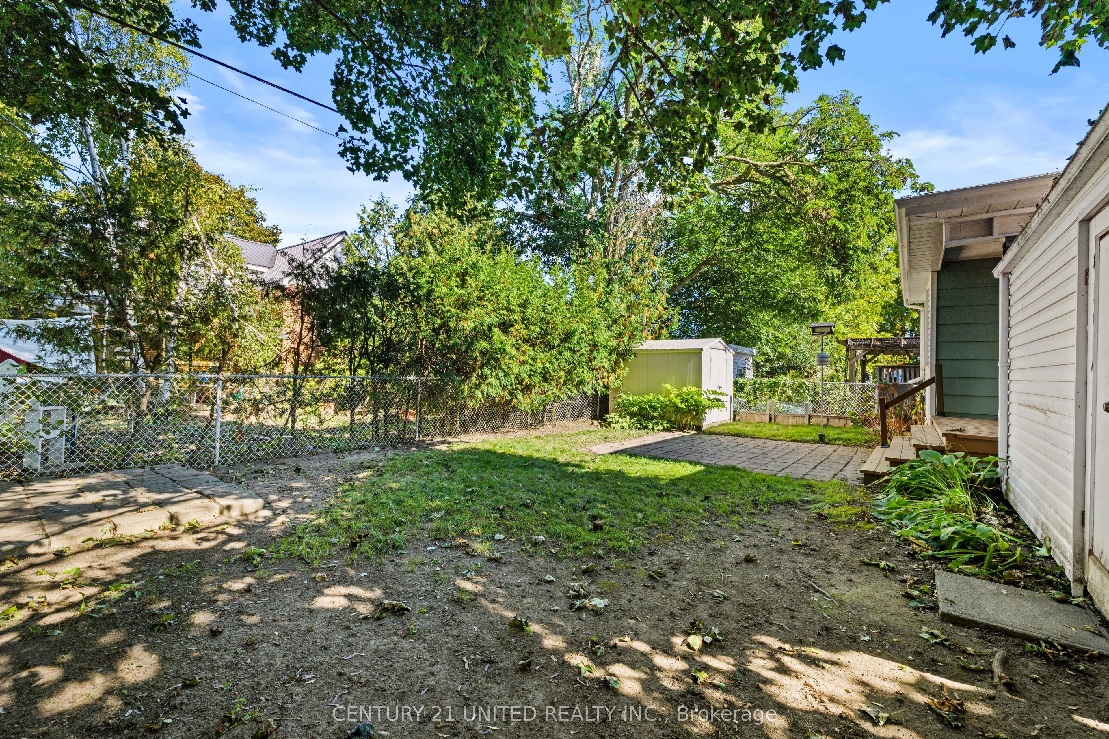 572 Murray Street