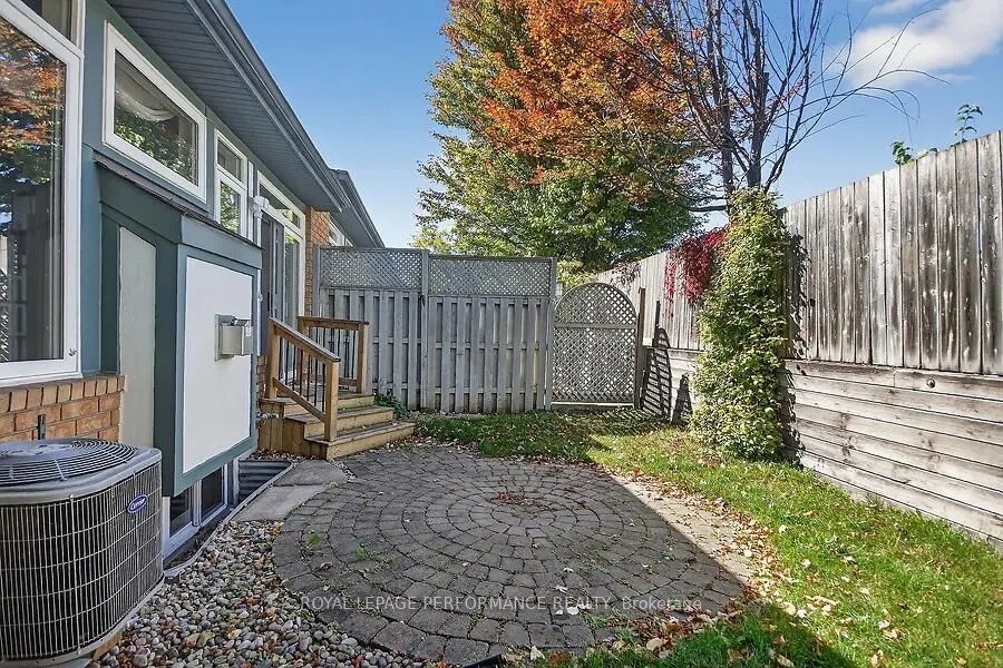 40 Briardale Crescent
