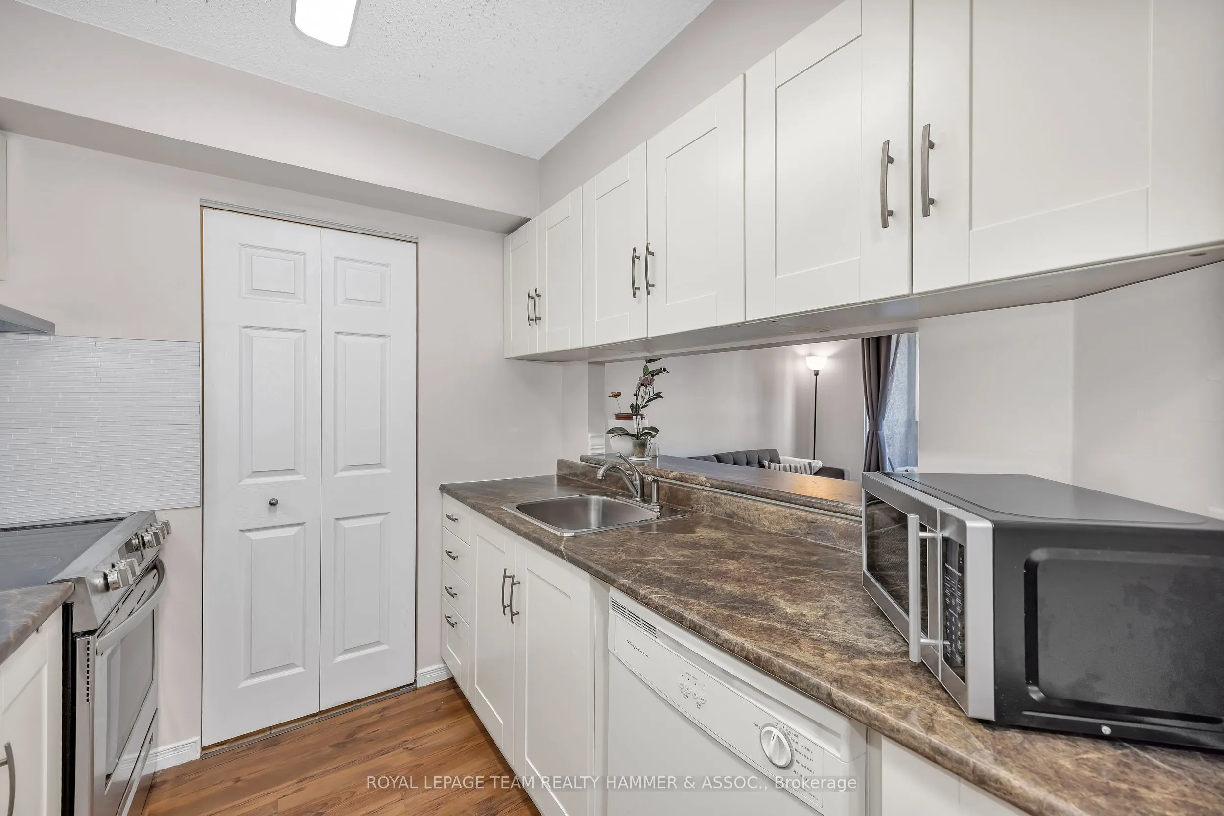 199 Kent Street, #1701