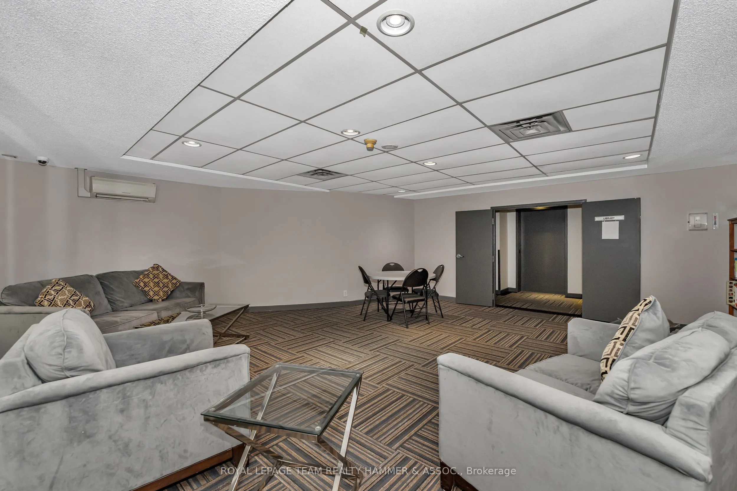 199 Kent Street, #1701