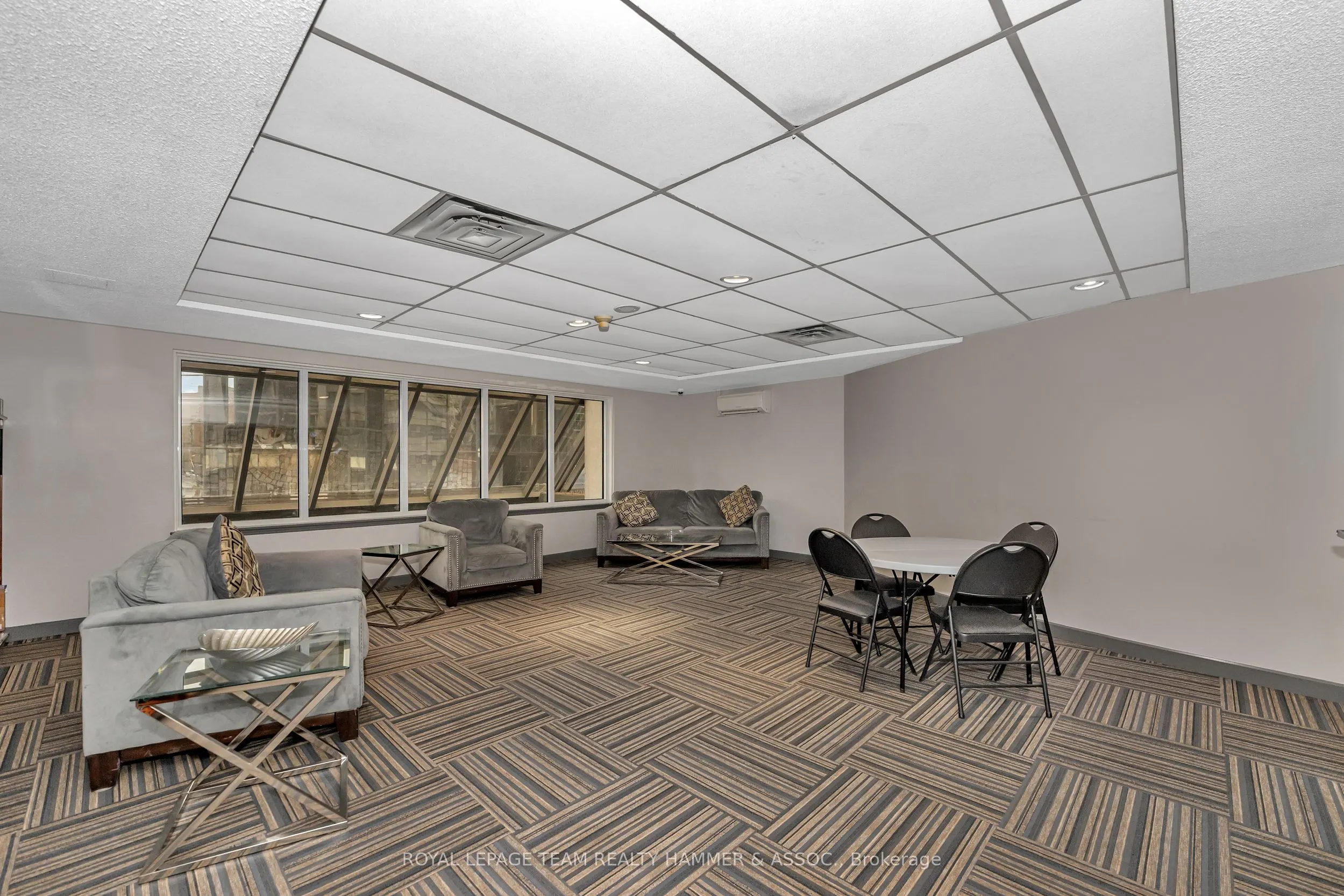 199 Kent Street, #1701