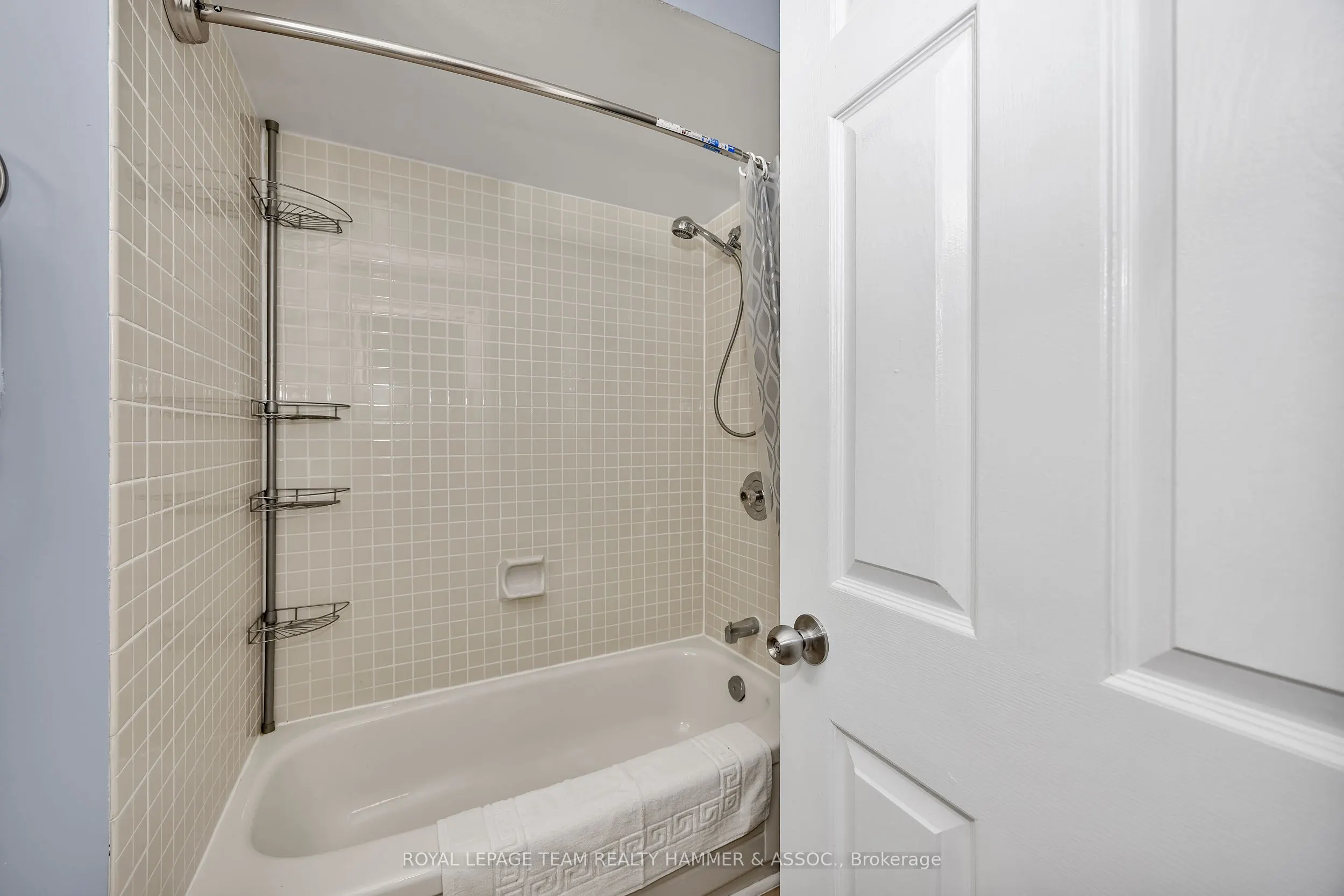199 Kent Street, #1701