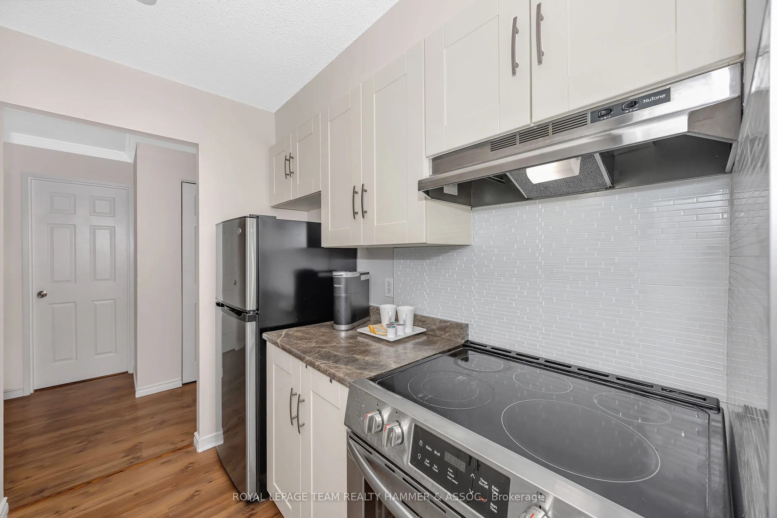 199 Kent Street, #1701