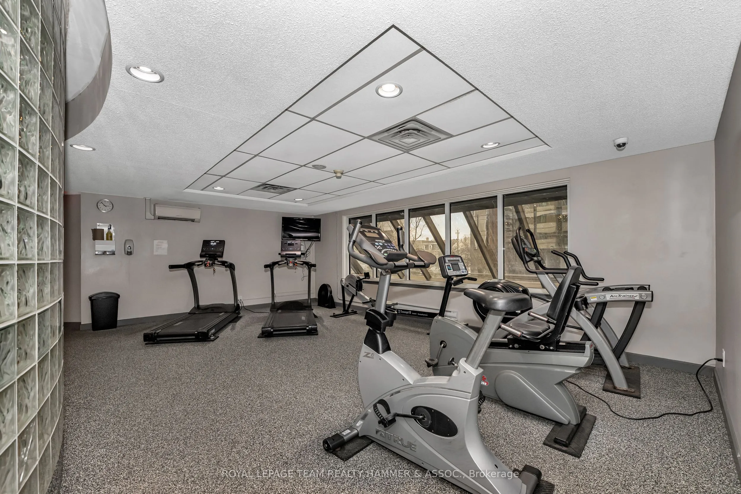 199 Kent Street, #1701