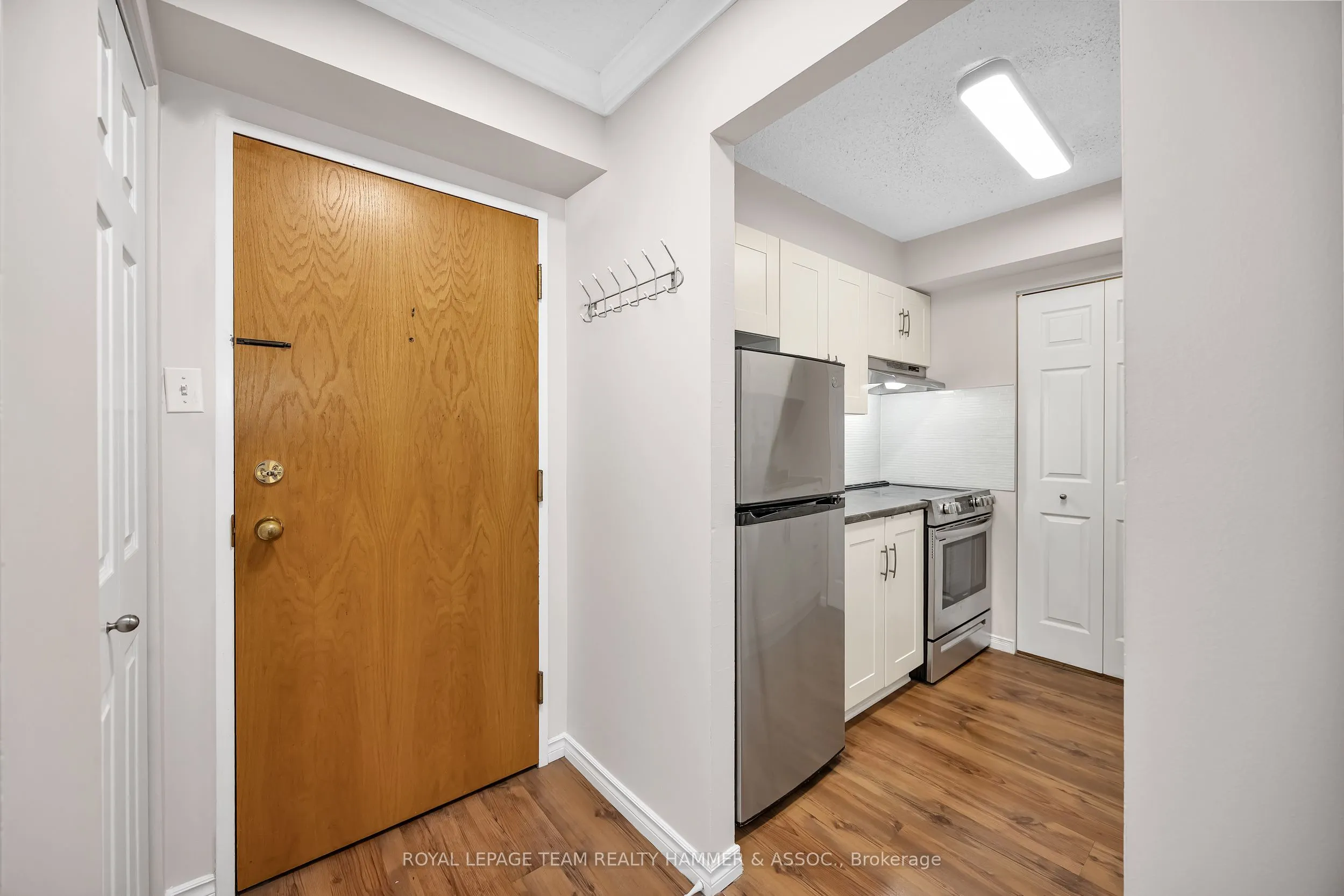 199 Kent Street, #1701