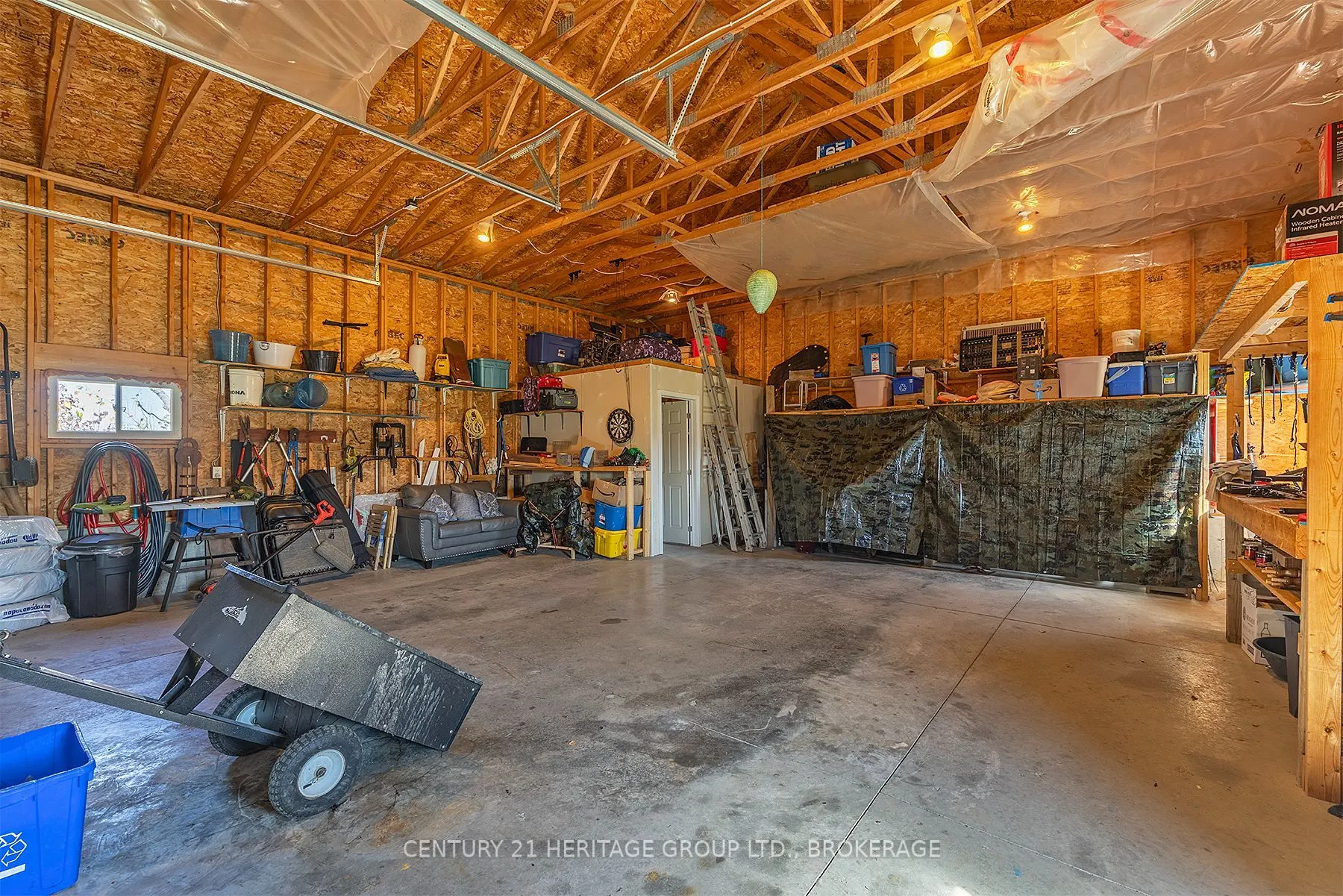 920 Frizzell Road