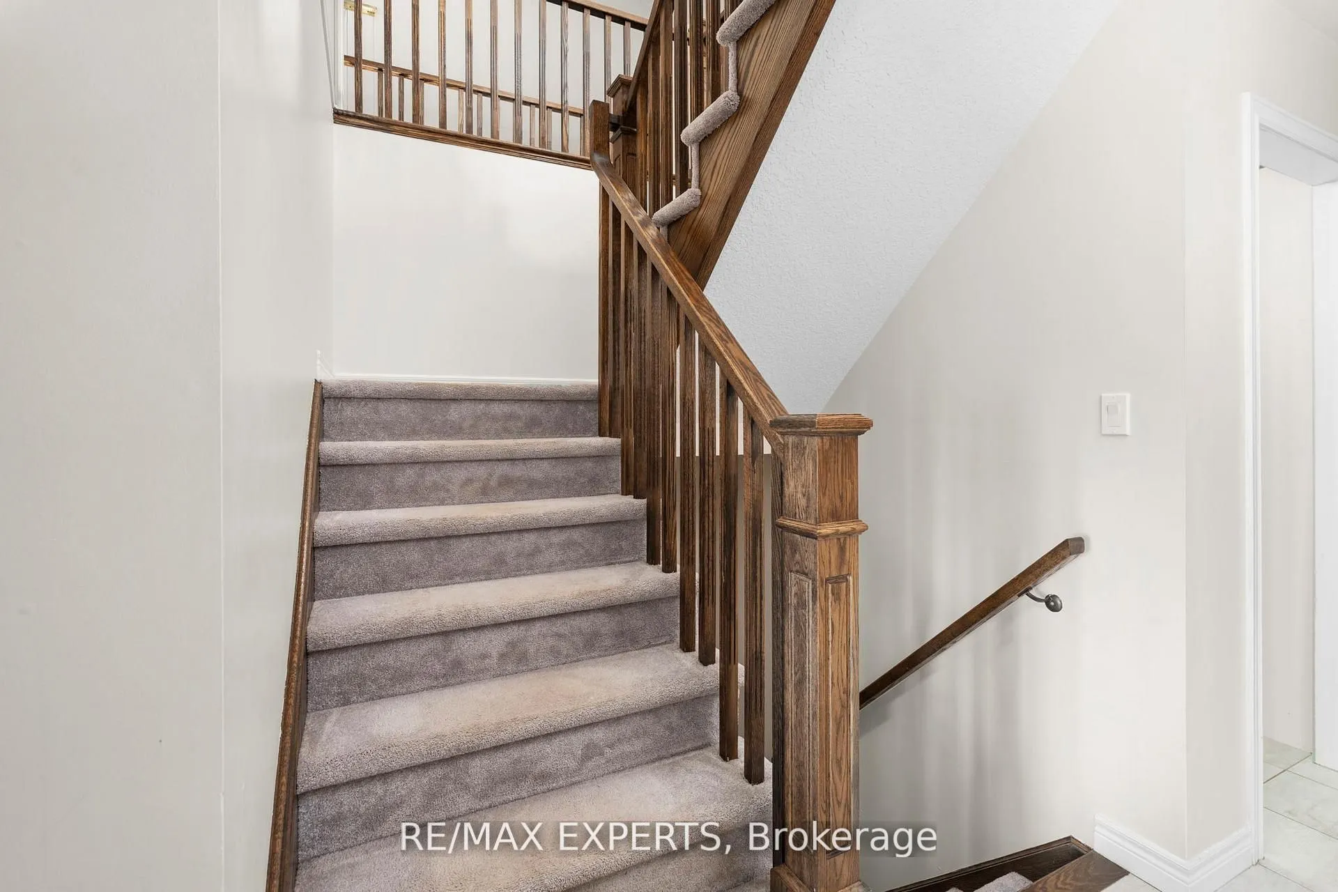316 Dalgleish Trail