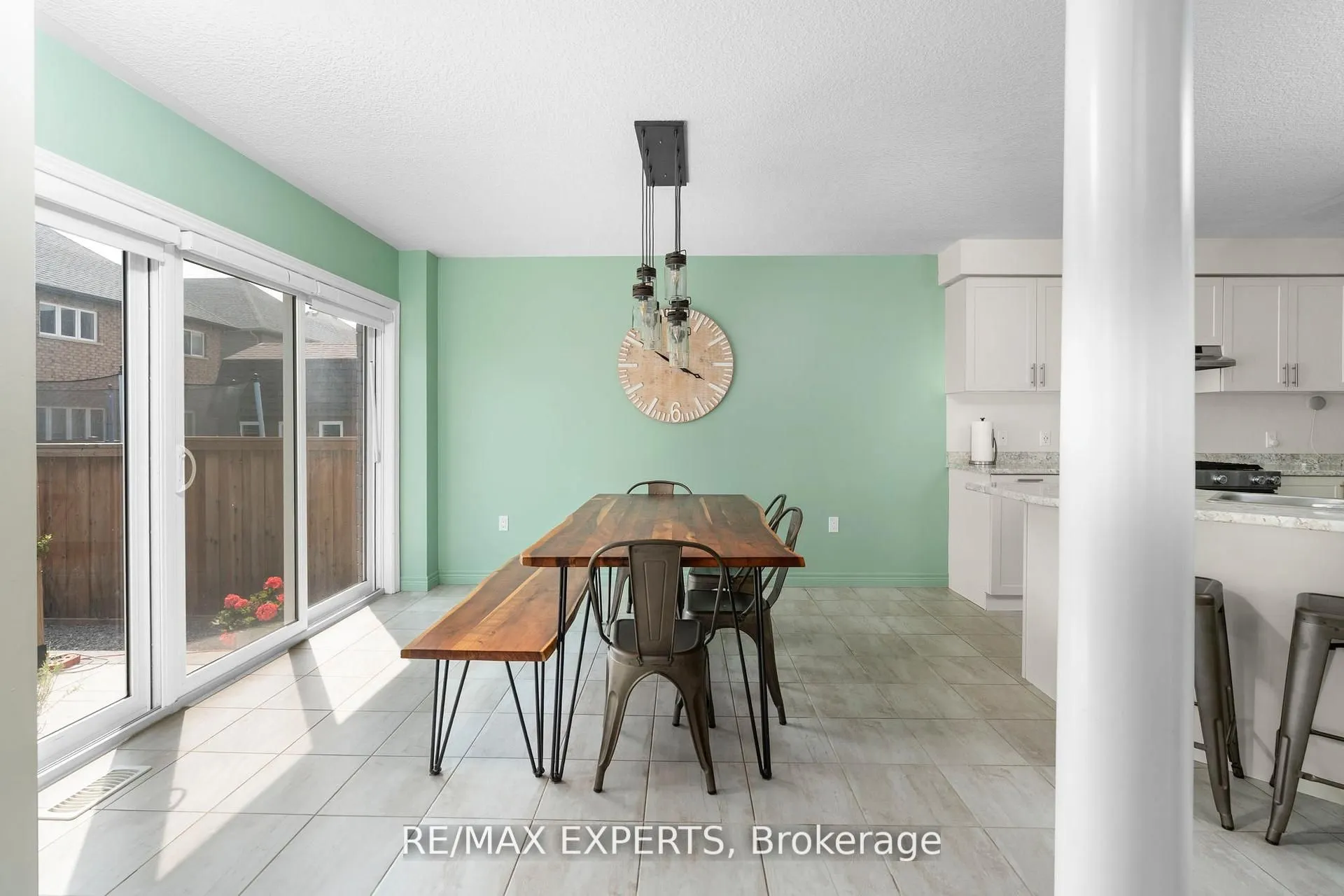 316 Dalgleish Trail