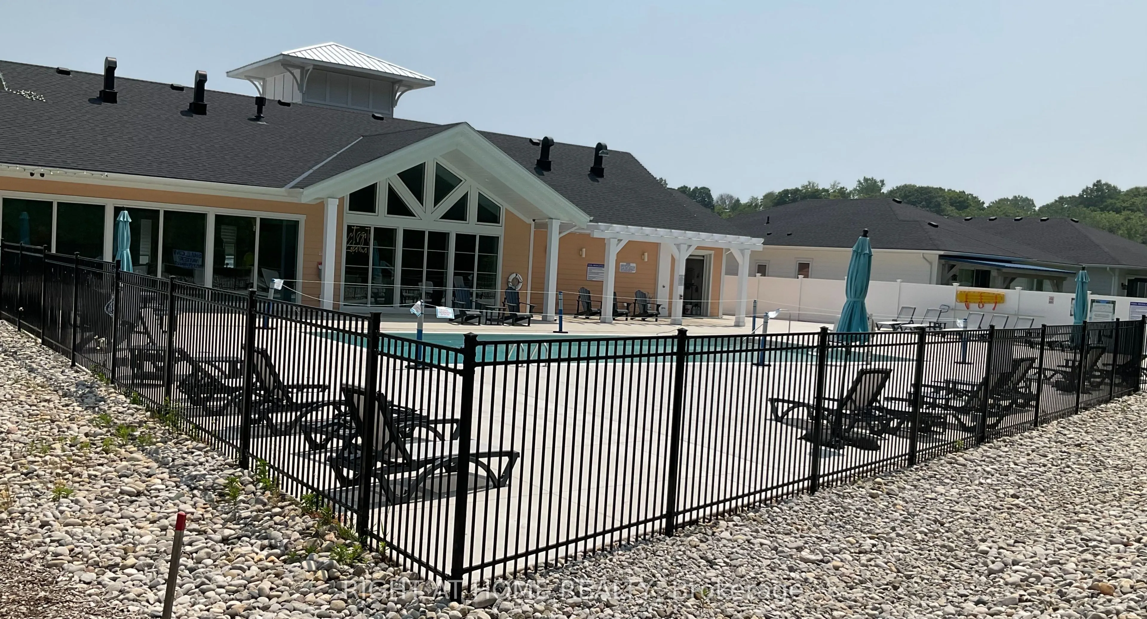 100 The promenade Road, #211