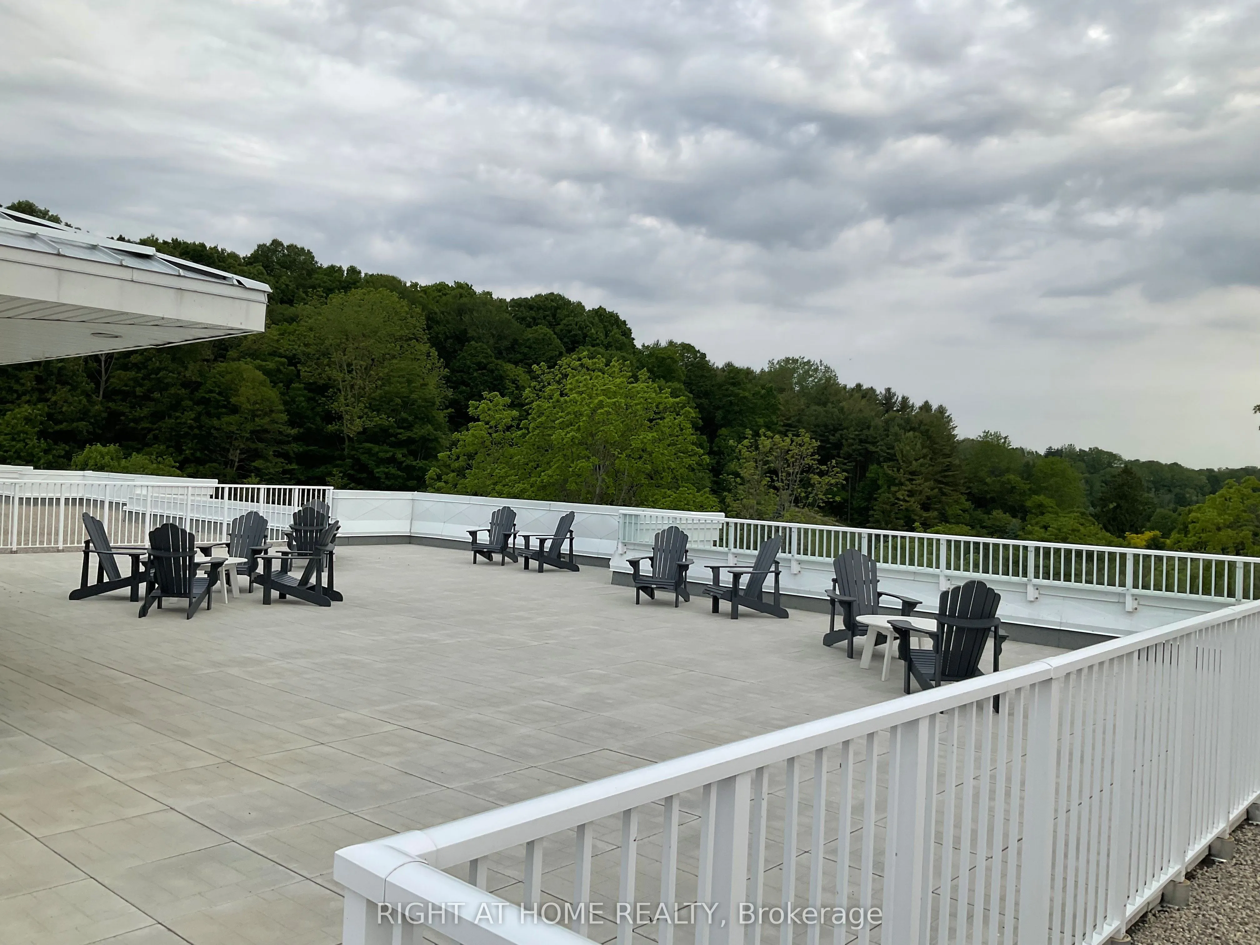100 The promenade Road, #211