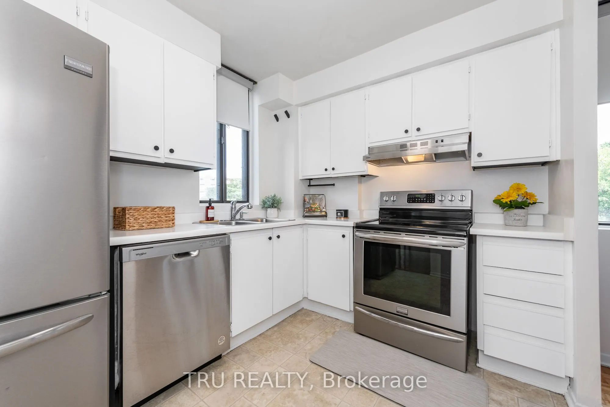 2871 Richmond Road, #603