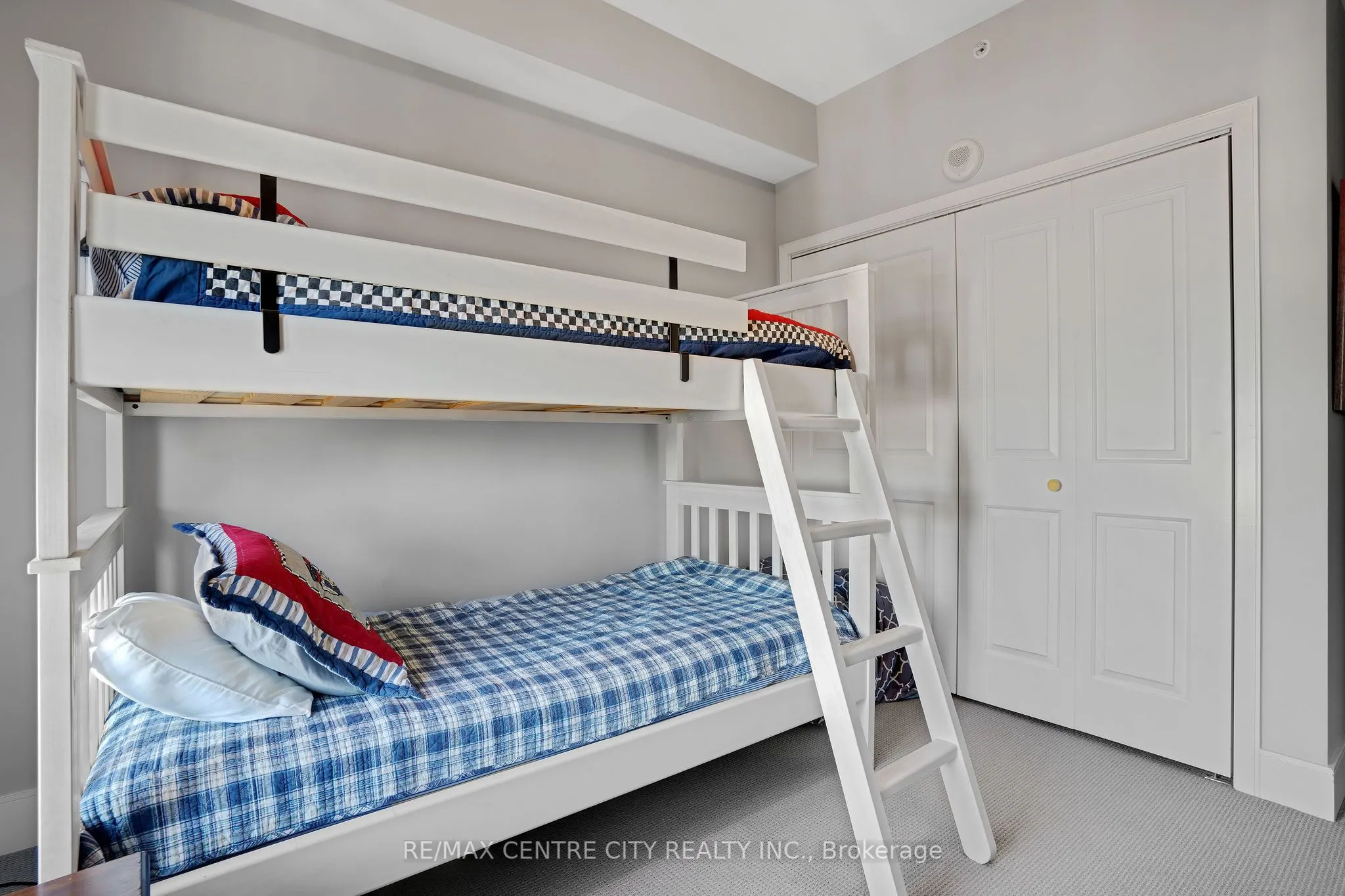 144 Park Street, #1009