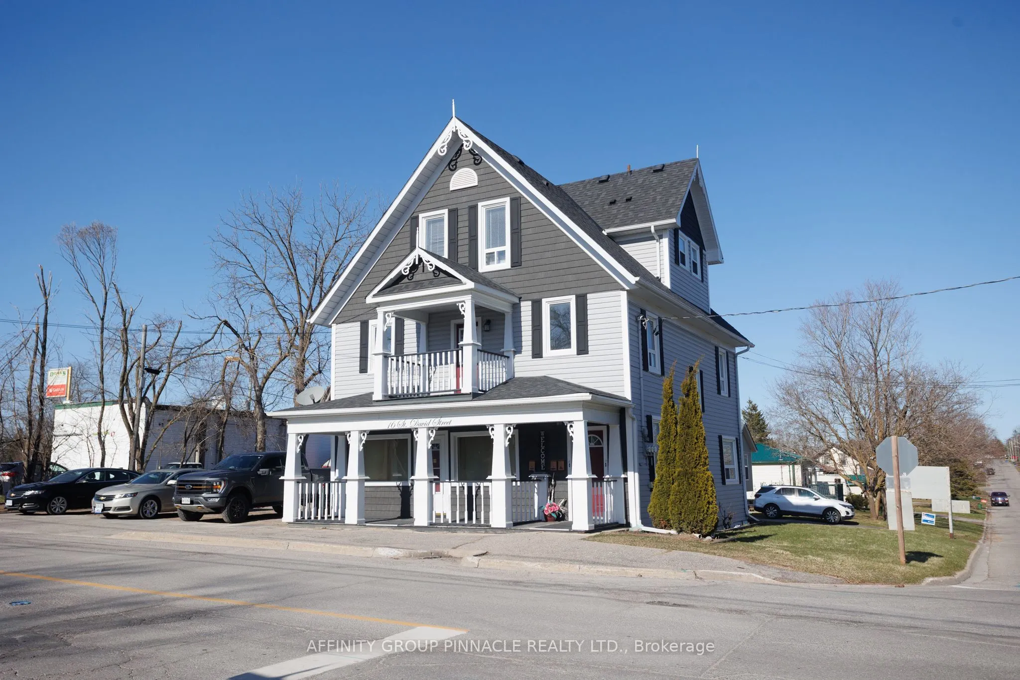 16 St David Street