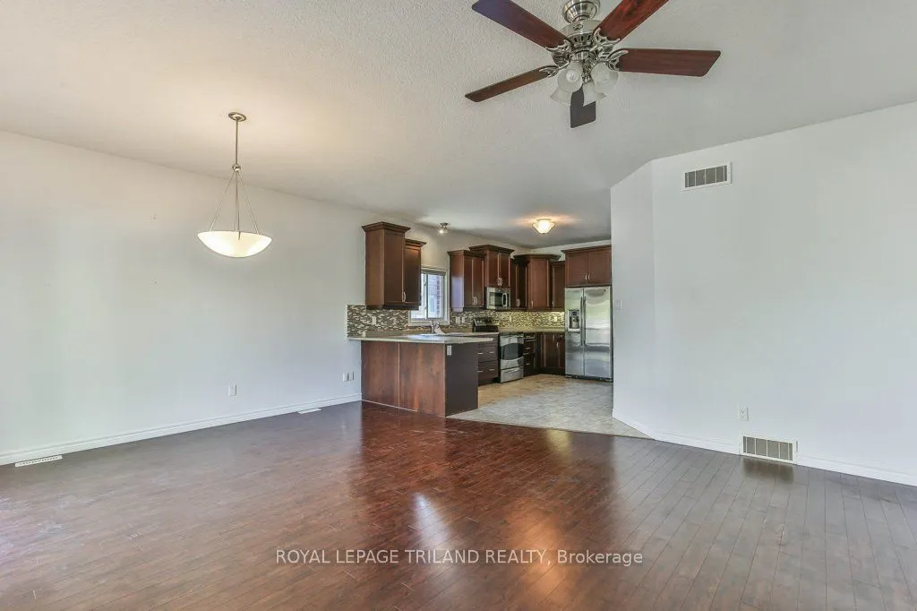 1152 OAKCROSSING Road