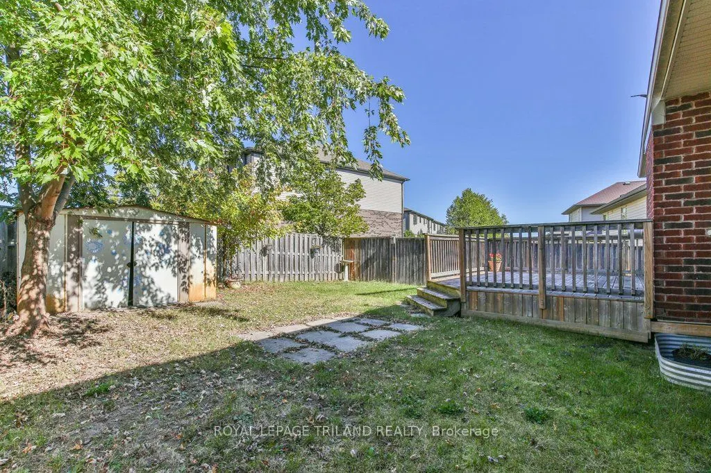 1152 OAKCROSSING Road